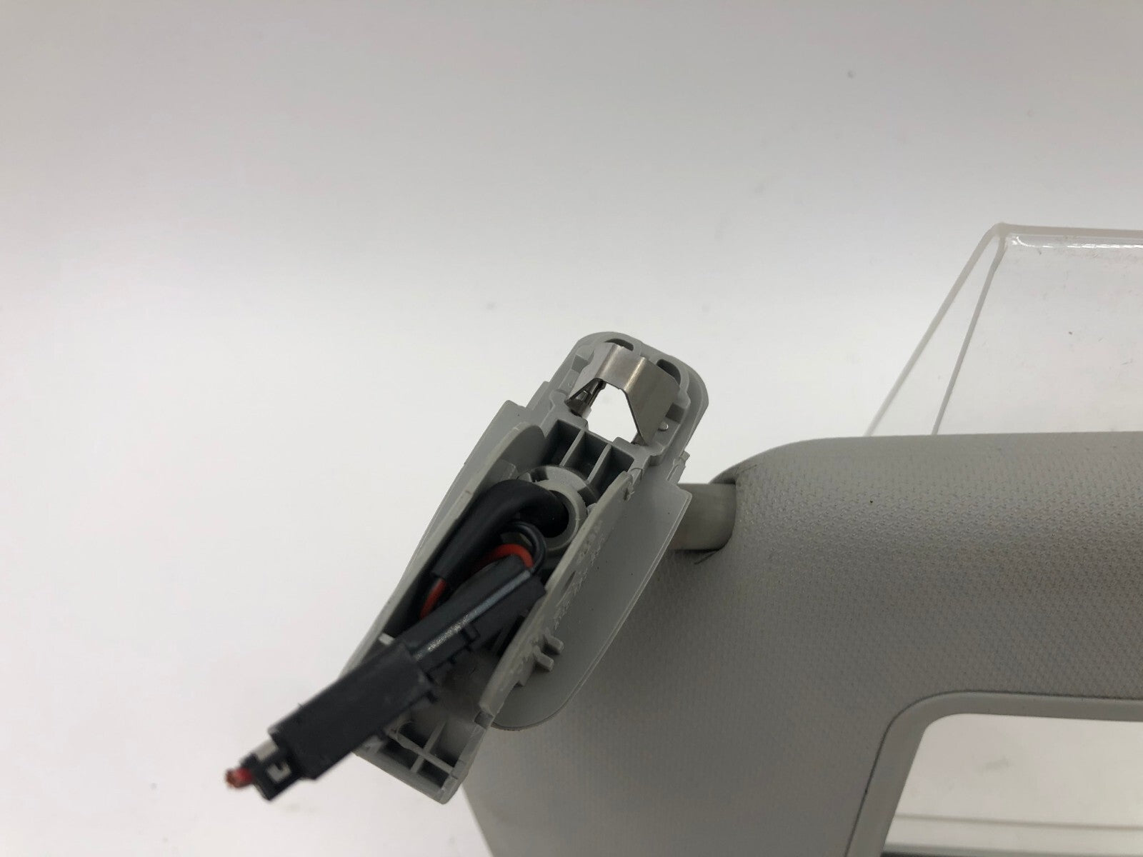 2013-2014 Audi Q5 Driver Sun Visor Gray OEM D02B20057