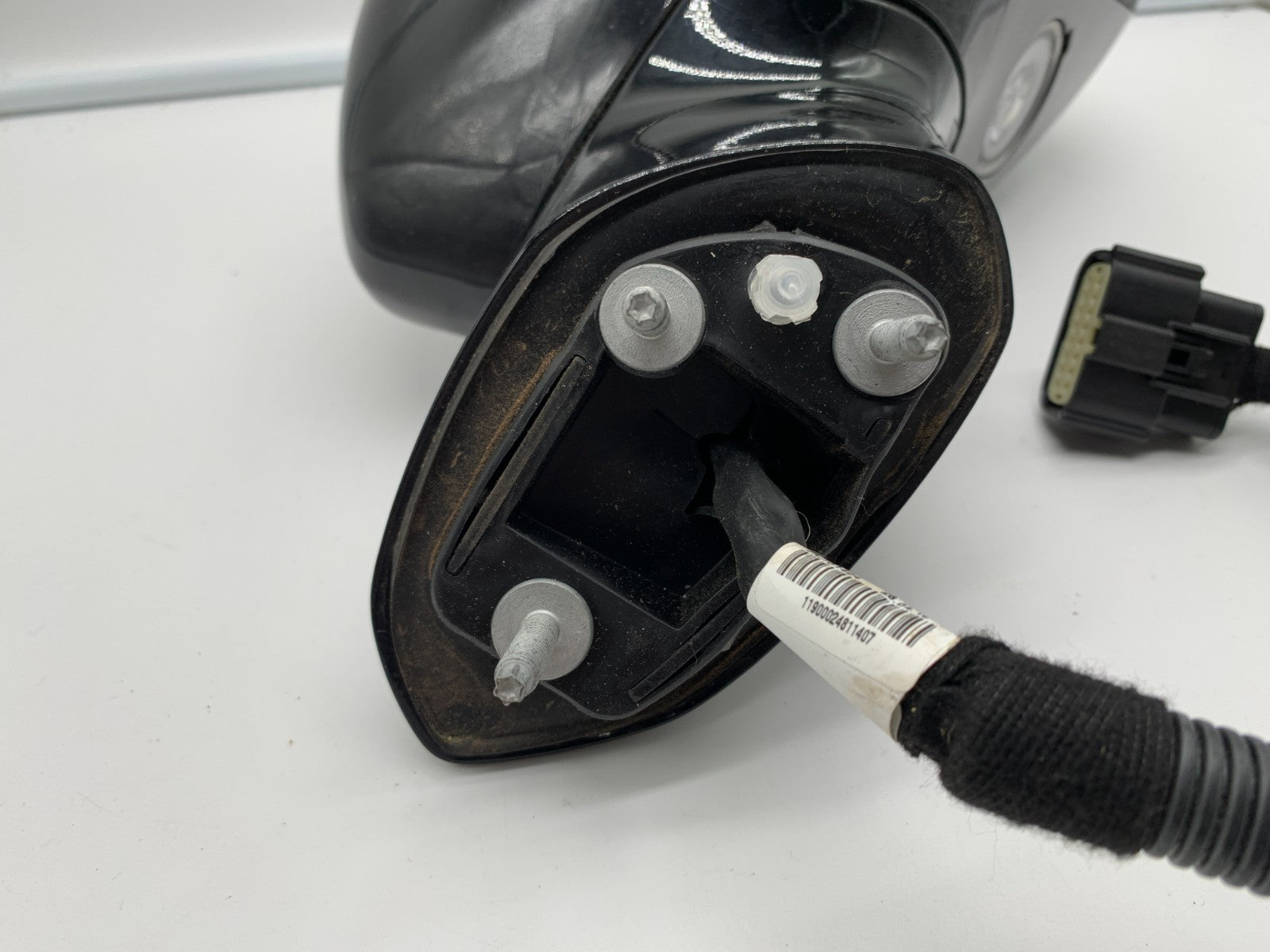 2019-2020 Ford Fusion Passenger Side View Power Door Mirror Black BSA C02B26005