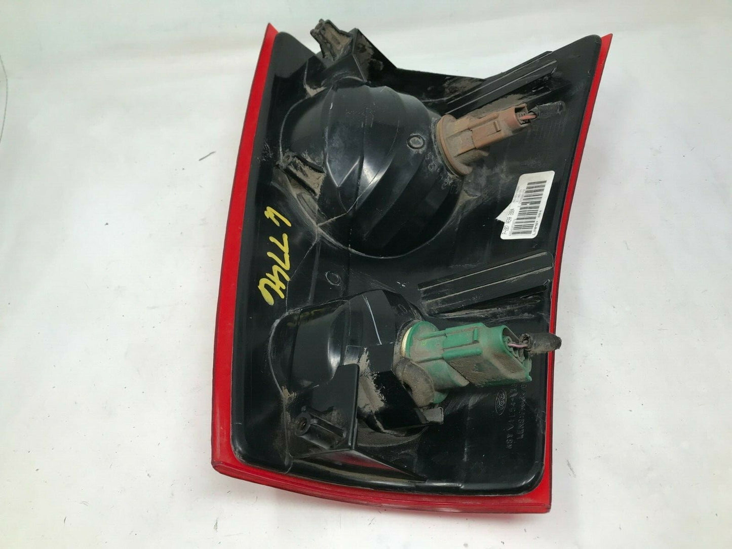 2001-2005 Ford Explorer Passenger Side Tail Light Tailight OEM B03B10003