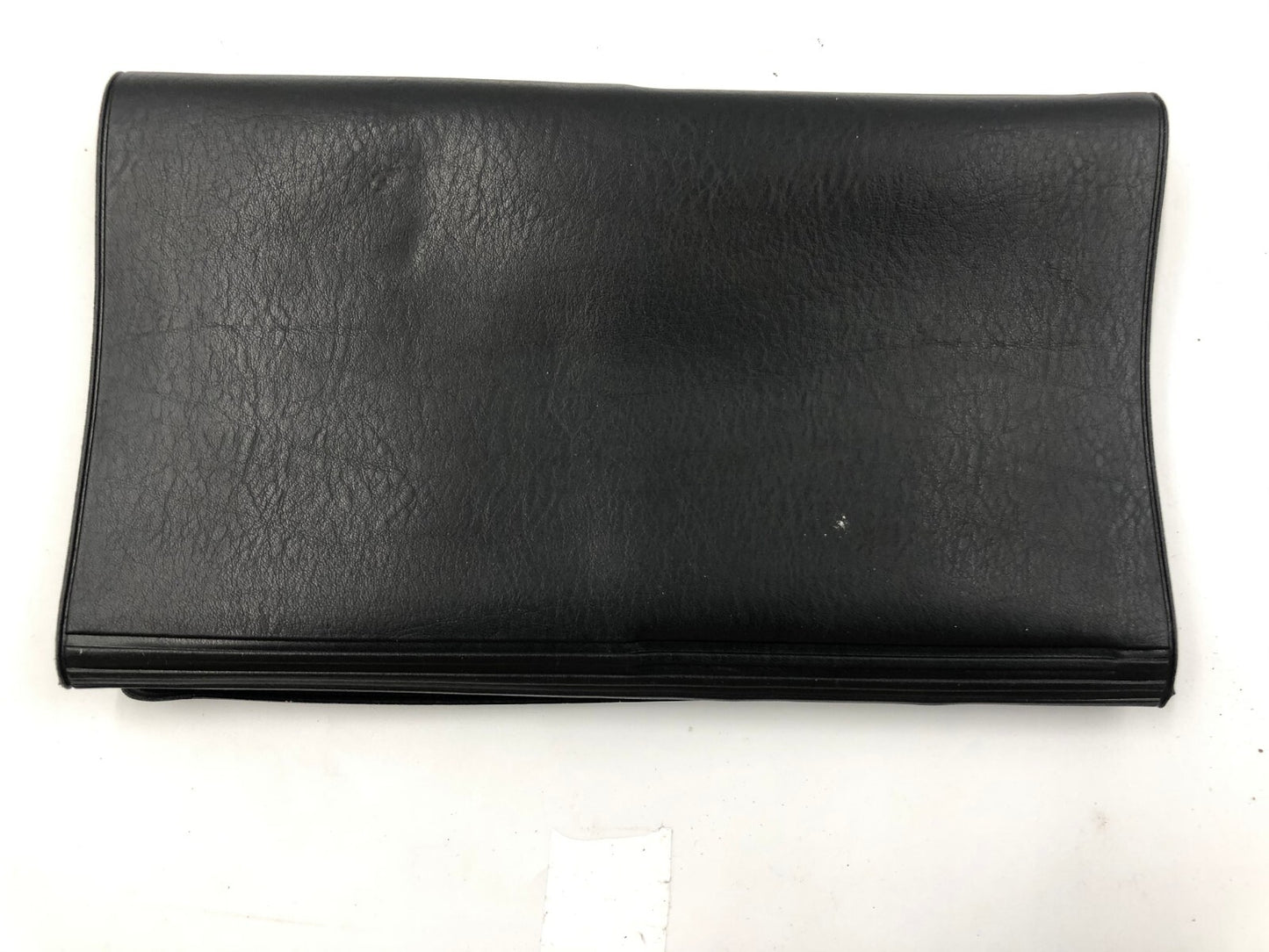 2005 Chrysler Pacifica Owners Manual with Case OEM C01B32028