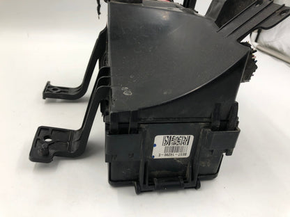 2010-2012 Ford Fusion Fuse Box Relay Module OEM D01B33066