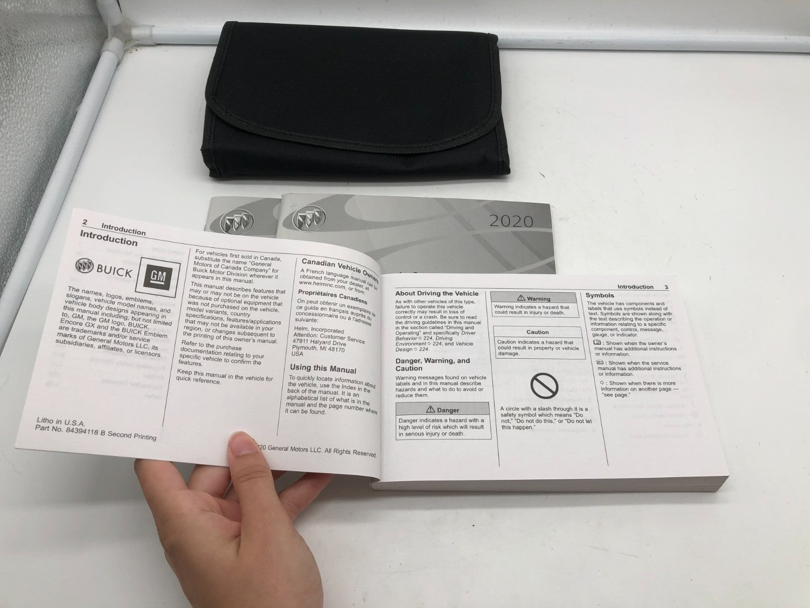 2020 Buick Encore GX Owners Manual Set with Case OEM A03B23040