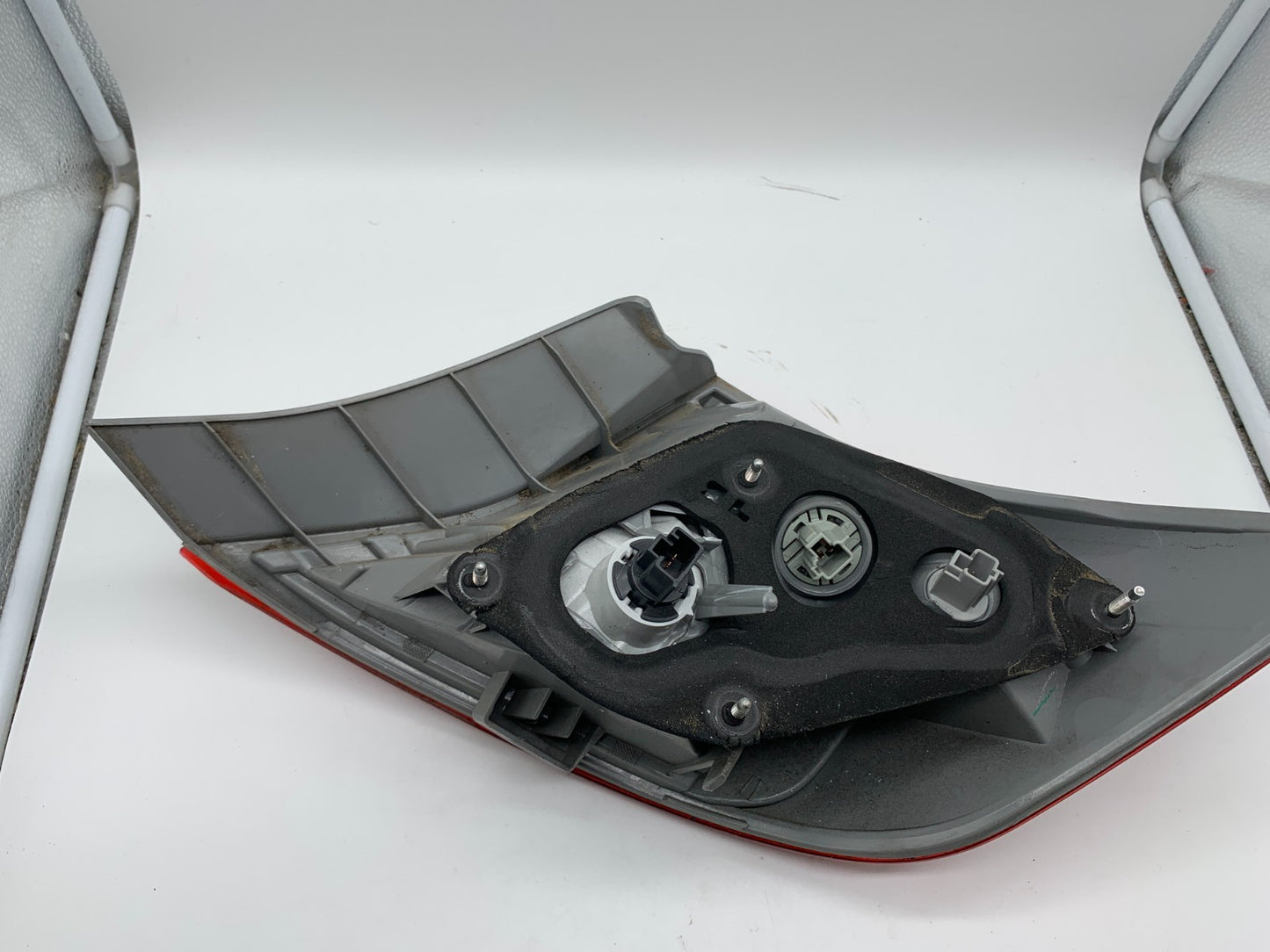 2012-2014 Toyota Camry Driver Side Tail Light Taillight OEM C02B34002