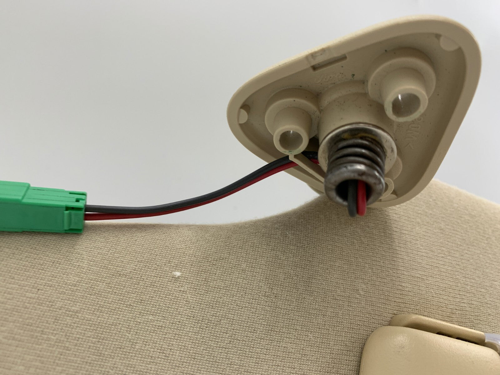 2008-2009 Ford Taurus Driver Sun Visor Illuminated Beige OEM D02B52018