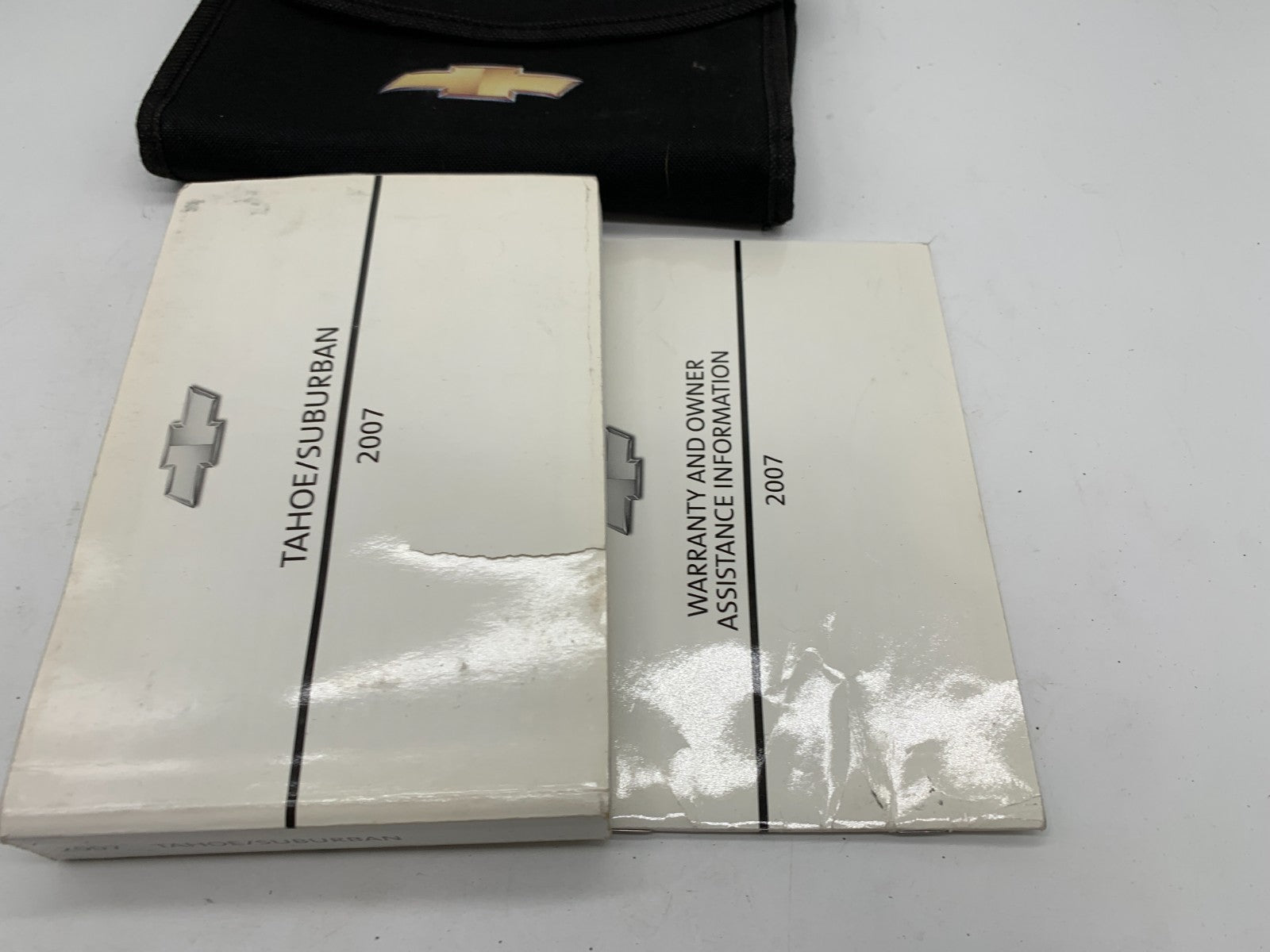 2007 Chevrolet Tahoe Suburban Owners Manual Set with Case OEM