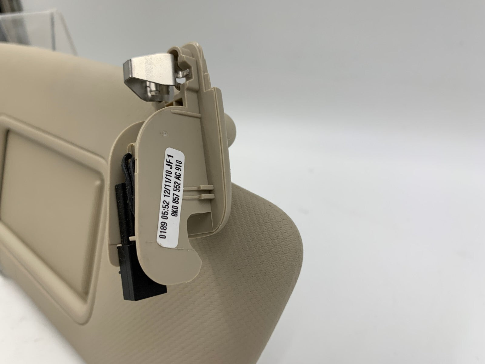 2008-2011 Audi A5 Passenger Sun Visor Beige Illuminated OEM B04B26031