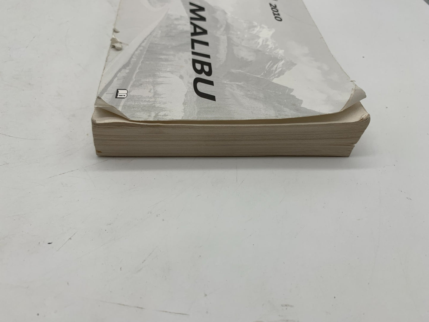 2010 Chevrolet Malibu Owners Manual OEM A01B48005