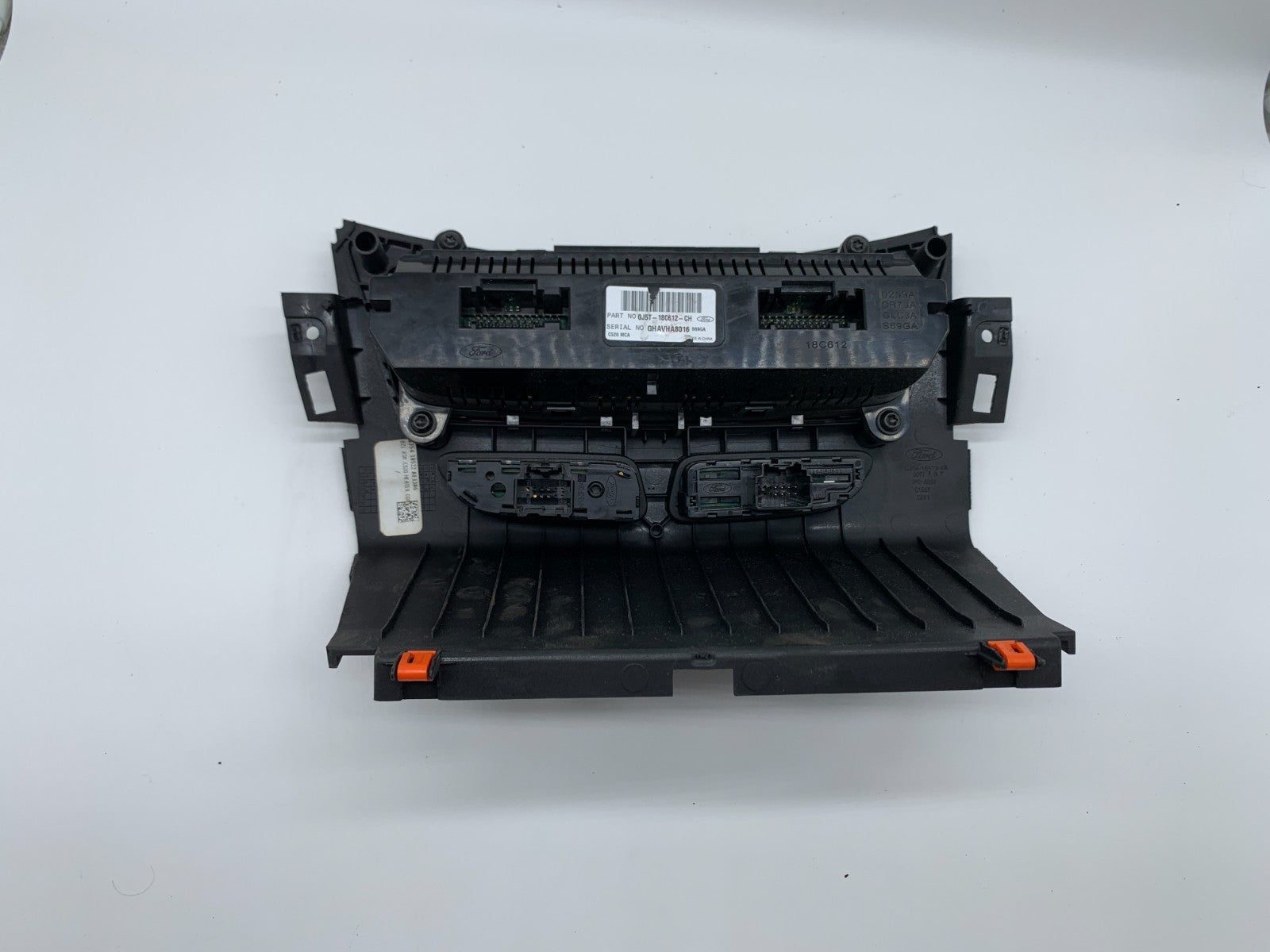 2018-2019 Ford Escape AC Heater Climate Control Unit OEM C03B57009