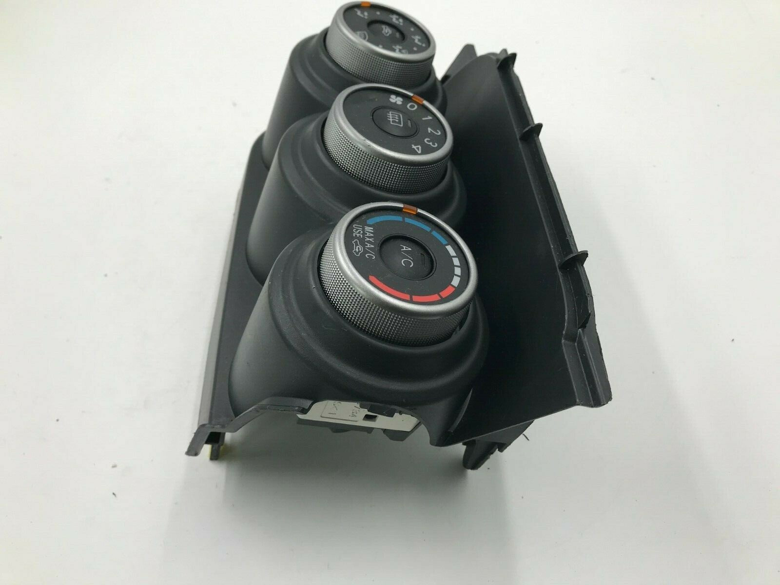 2011-2015 Nissan Rogue AC Heater Climate Control OEM D01B06001