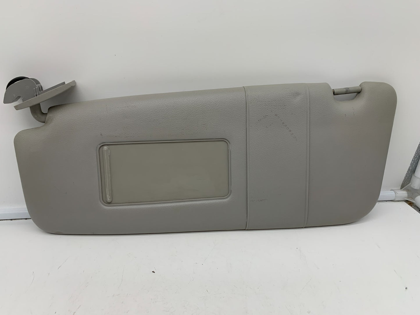 2006-2009 BMW 525 Driver Sun Visor Gray Illuminated OEM C02B14059