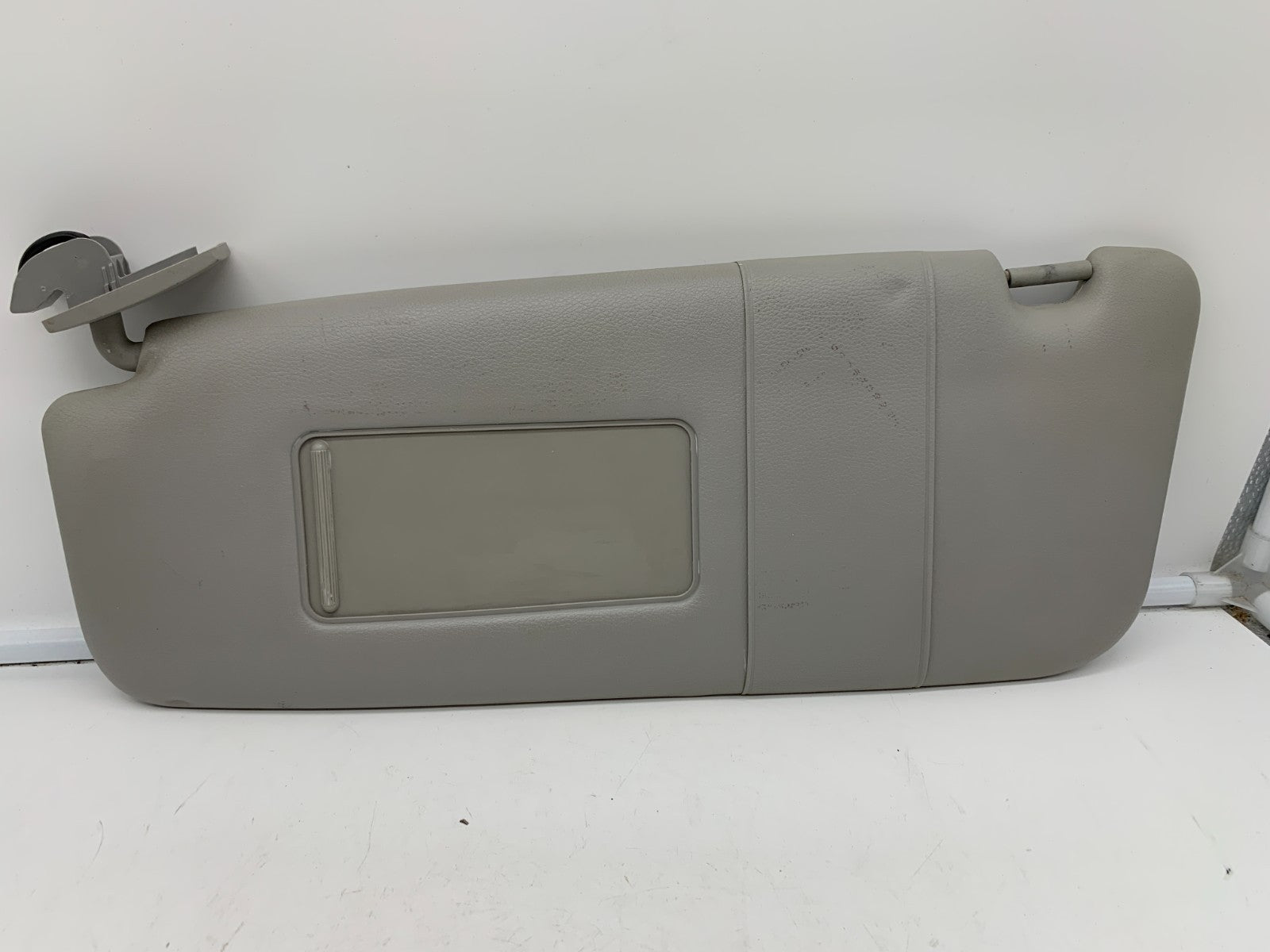 2006-2009 BMW 525 Driver Sun Visor Gray Illuminated OEM C02B14059