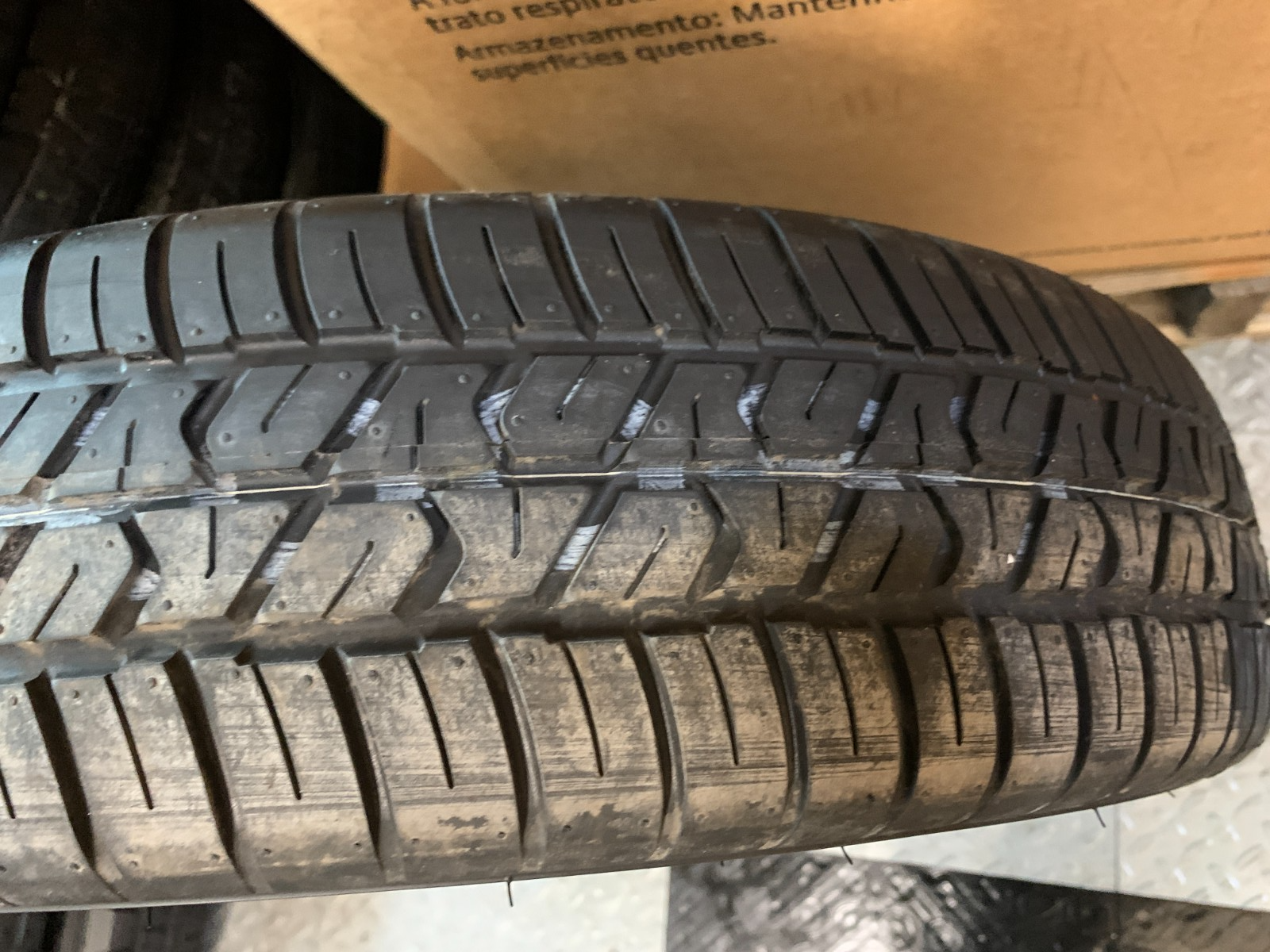 2015-2017 Chrysler 200 17" Emergency Spare Tire Compact Donut T145/70R17