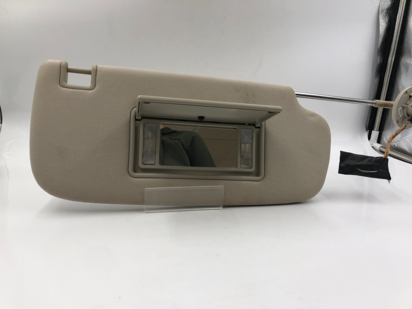 2011-2013 Jeep Grand Cherokee Passenger Sun Visor Gray Illuminated OEM C03B67012
