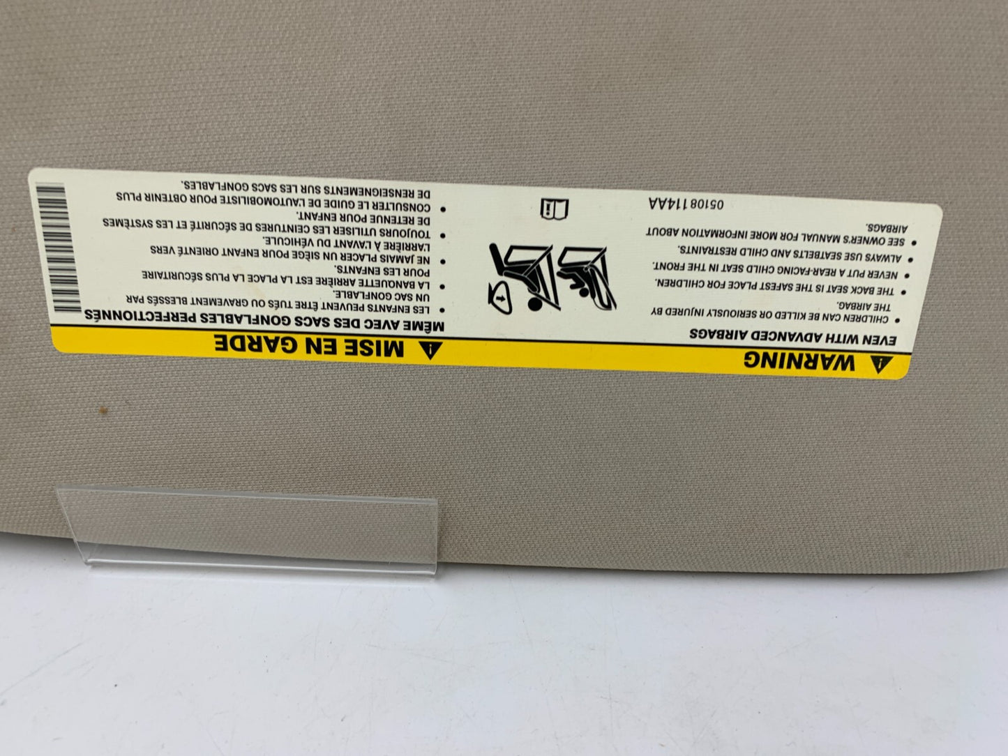 2011-2013 Jeep Grand Cherokee Passenger Sun Visor Gray Illuminated OEM C03B67012