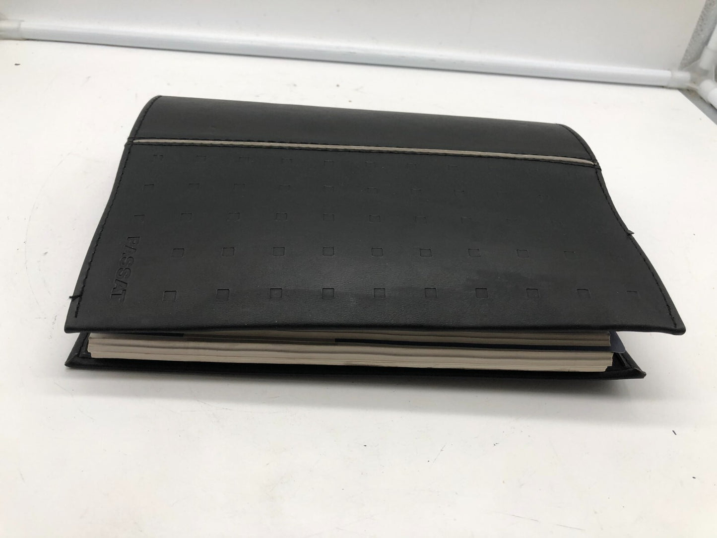 2006 Volkswagen Passat Owners Manual Set with Case OEM C02B53055