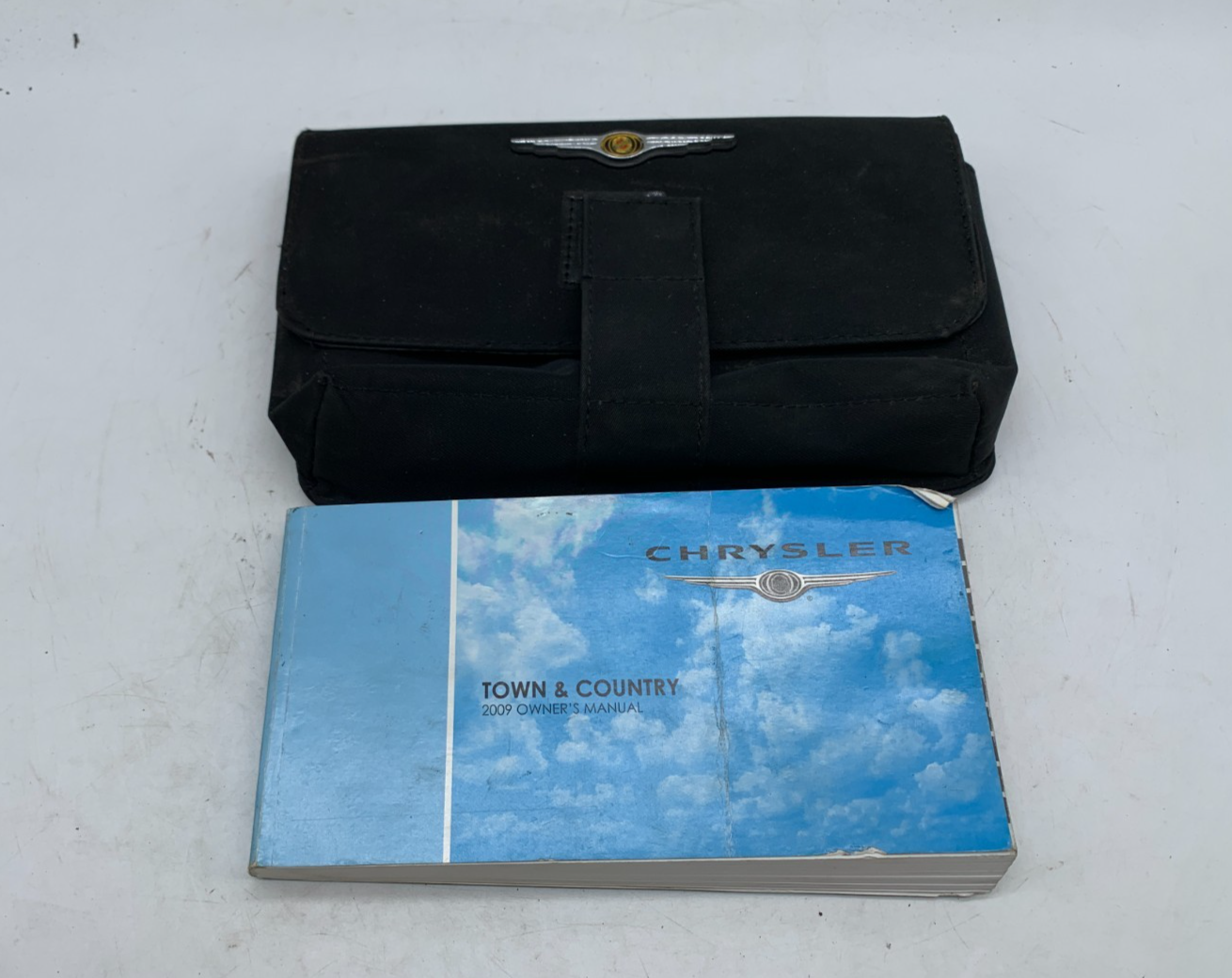 2009 Chrysler Town & Country Owners Manual Set with Case OEM A03B43004