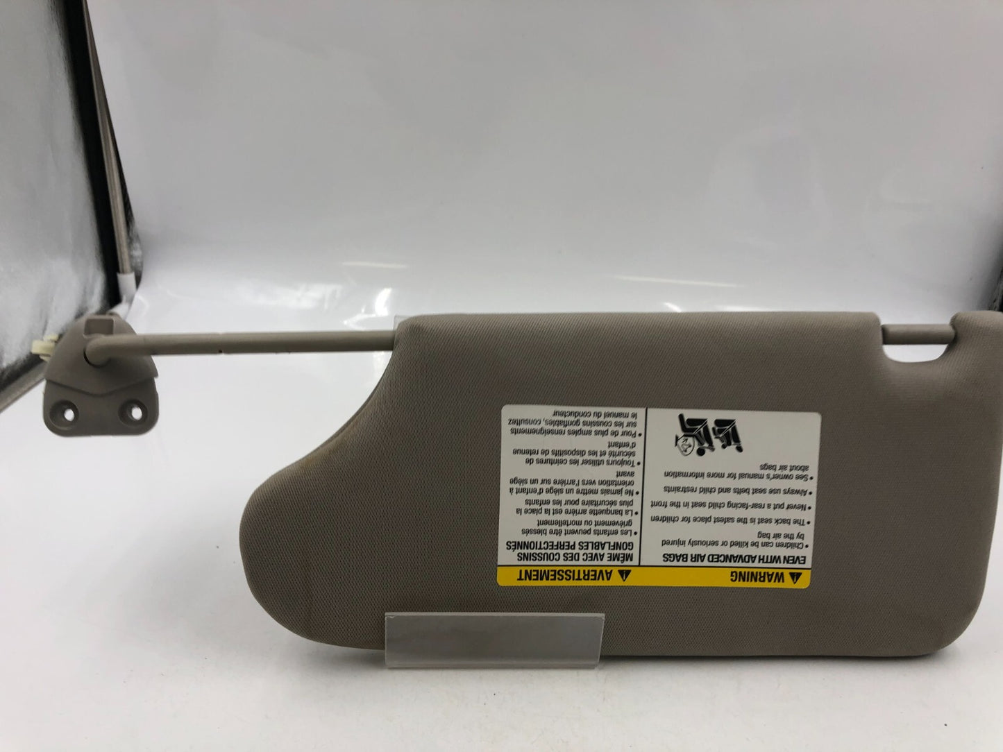 2013-2018 Nissan Altima Sedan Passenger Sunvisor Gray Illumination OEM B01B01001
