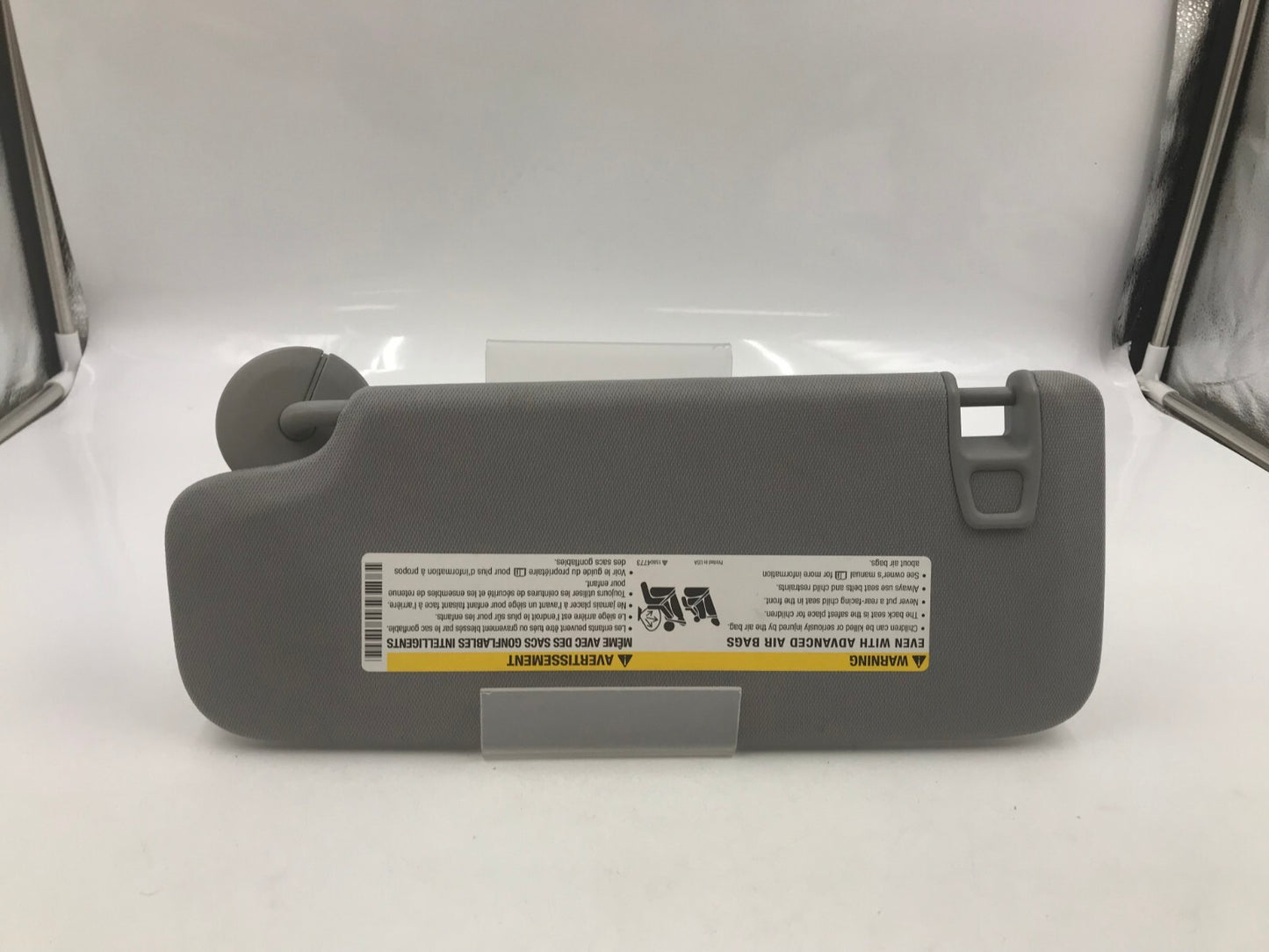 2016-2023 Chevrolet Malibu Passenger Sun Visor Illuminated OEM A03B32084