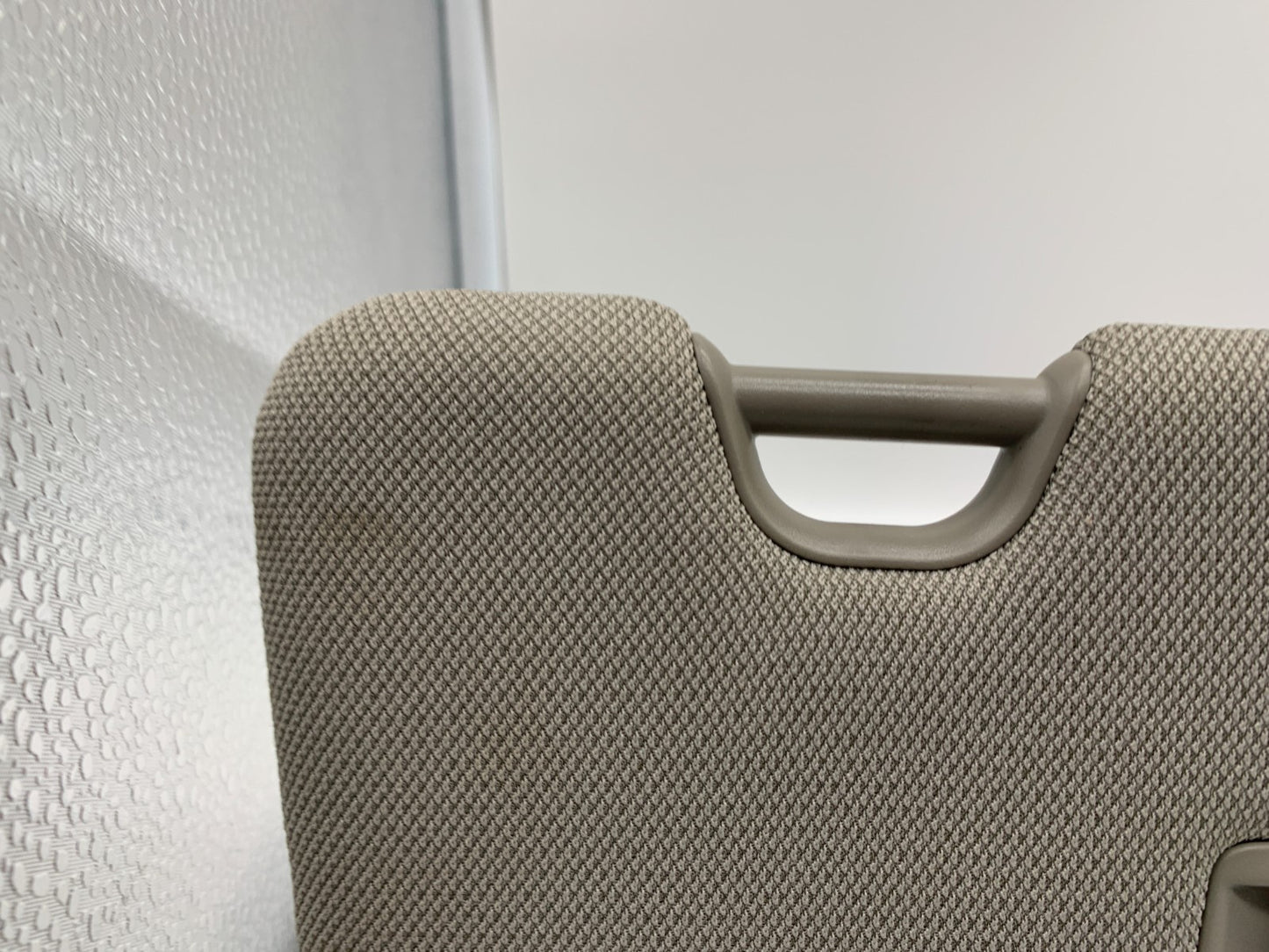 2015-2020 Kia Sedona Driver Sun Visor Tan OEM C01B50012