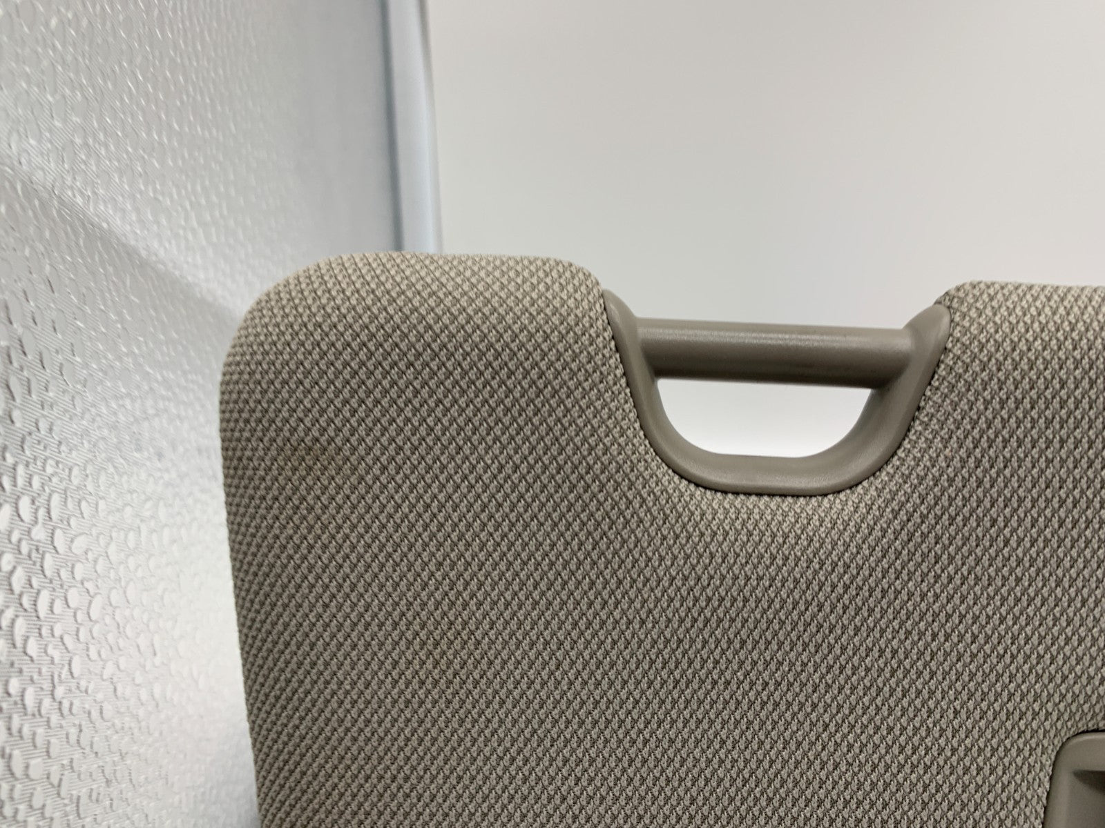 2015-2020 Kia Sedona Driver Sun Visor Tan OEM C01B50012