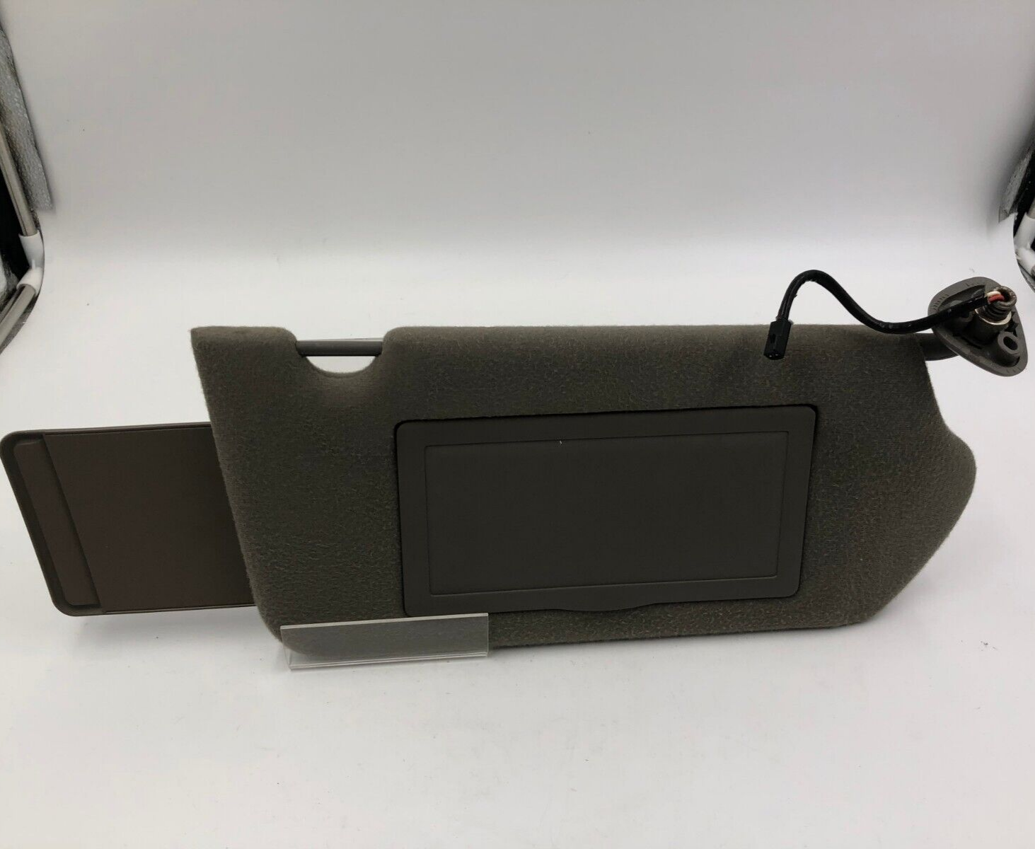 2000-2005 Chevrolet Impala Passenger Sun Visor Gray Illumination OEM A04B12030