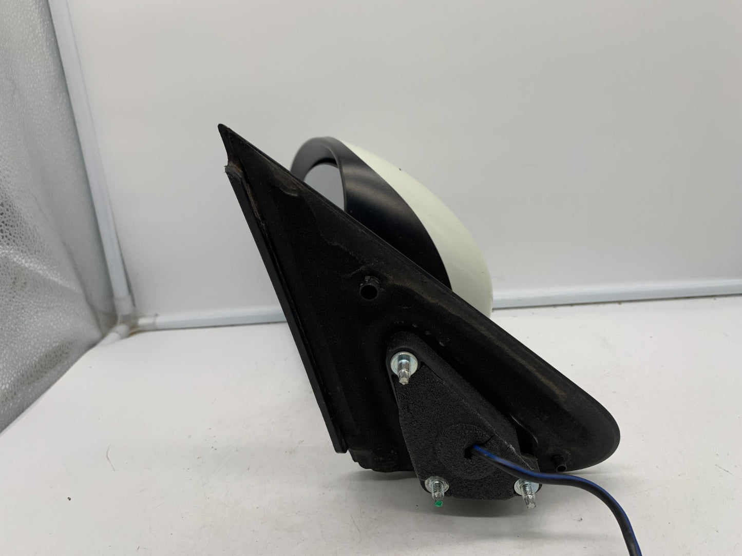 2011-2012 Nissan Juke Driver Side View Power Door Mirror White OEM