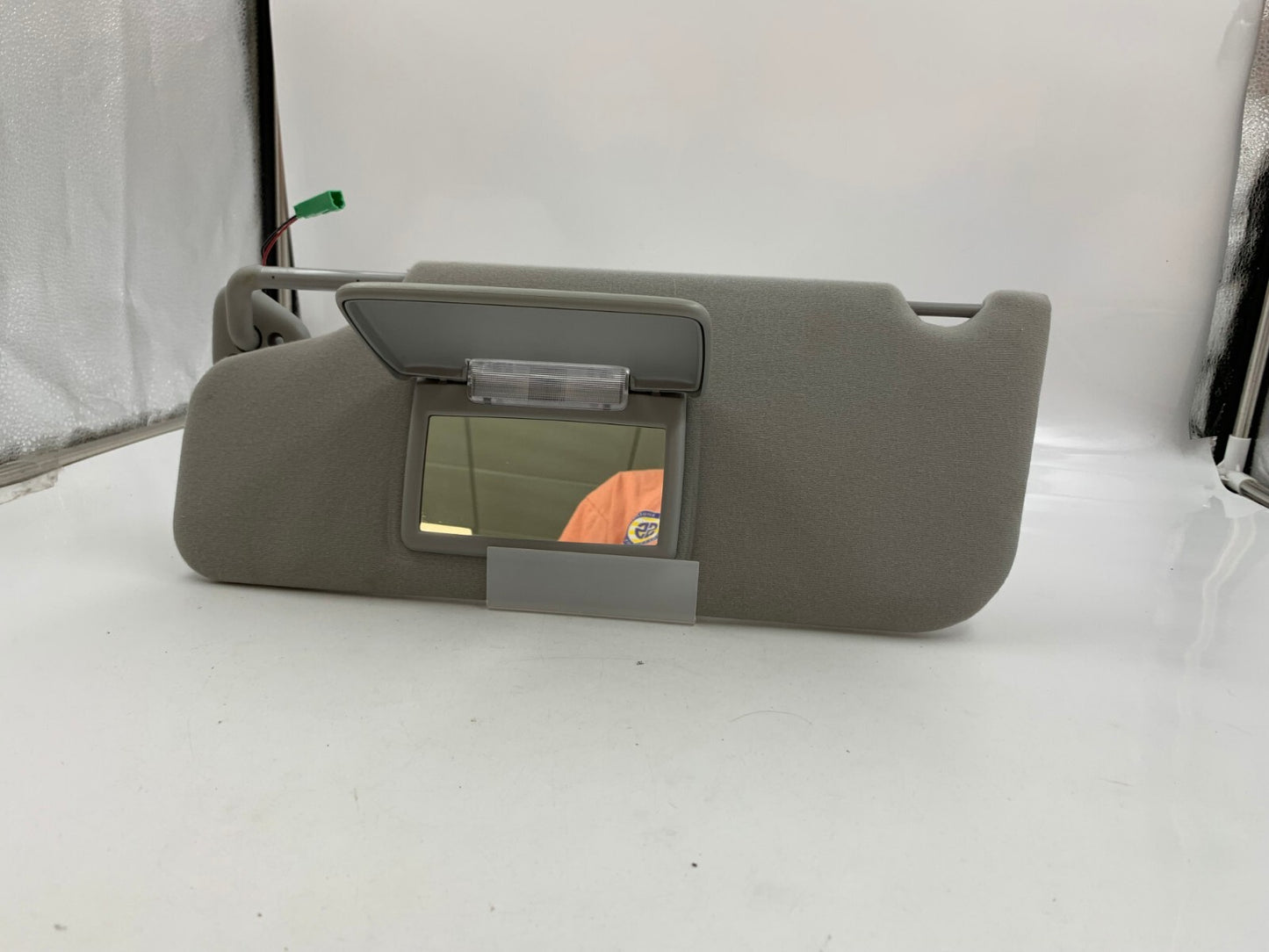 2005-2007 Mercury Montego Driver Sun Visor Gray Illuminated OEM E02B63002