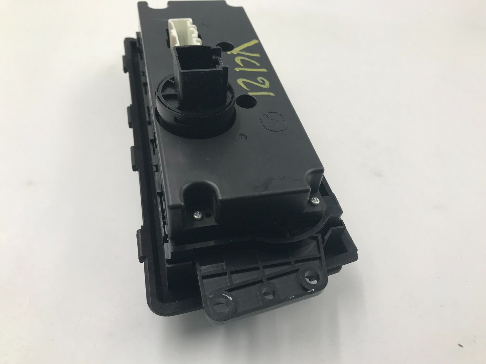 2009-2013 Mazda 6 AC Heater Climate Control Unit OEM D02B48042