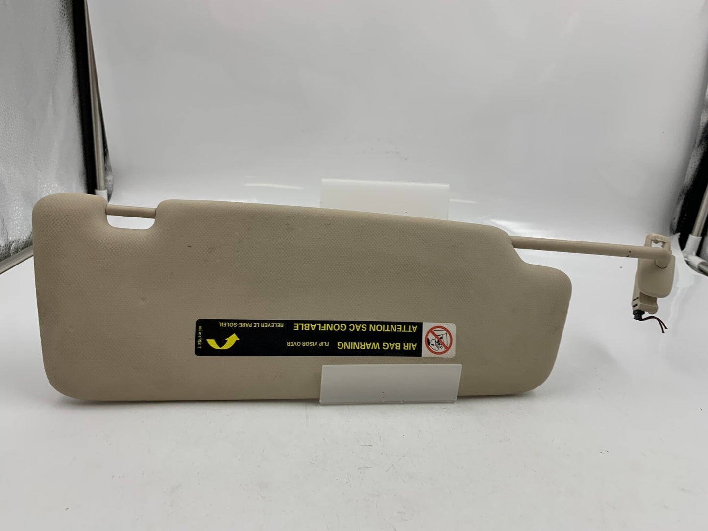 2009-2012 Audi A4 Driver Sun Visor Sunvisor Gray Illumination OEM C04B48016