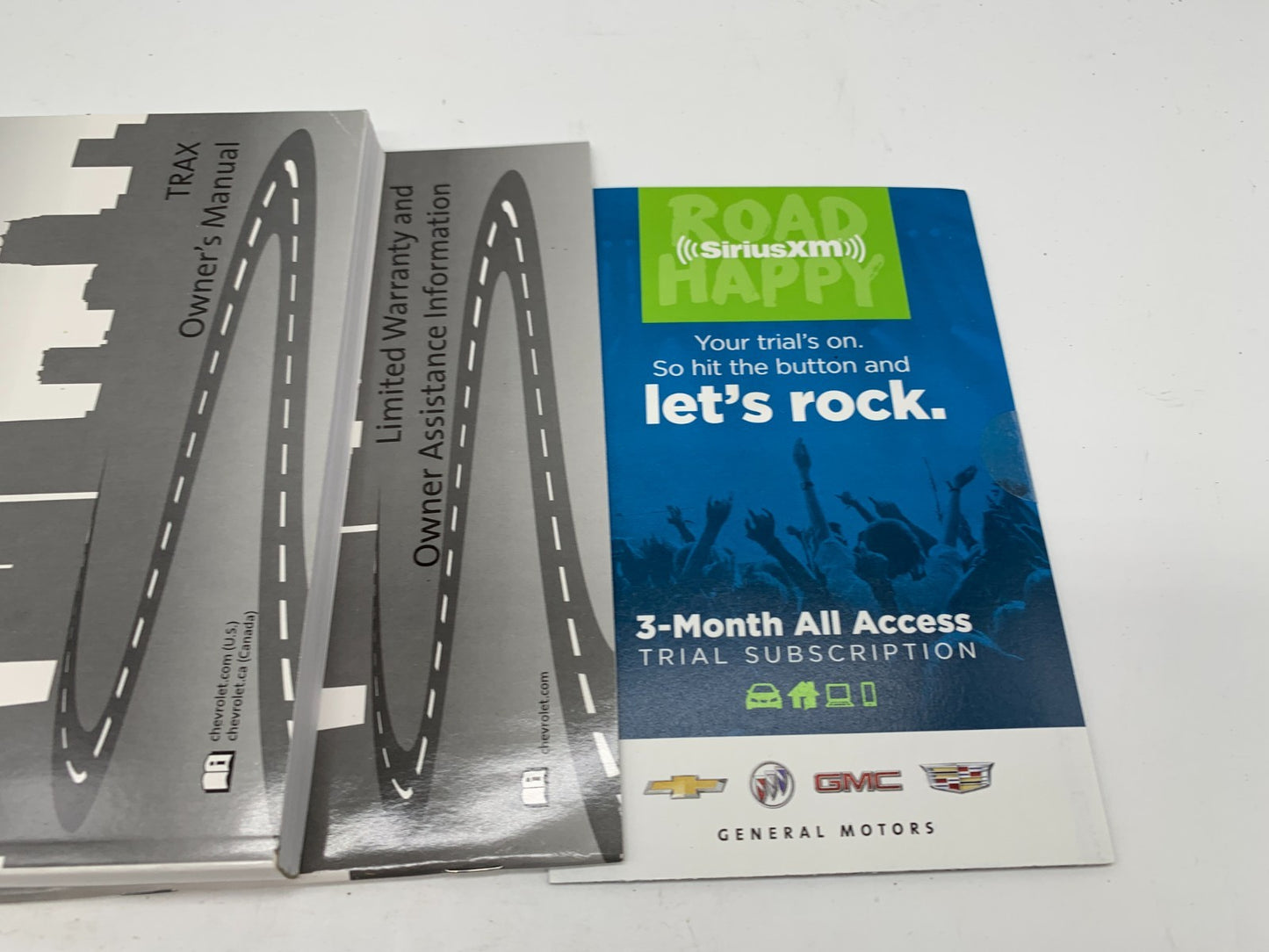 2019 Chevrolet Trax Owners Manual Set OEM A02B44043