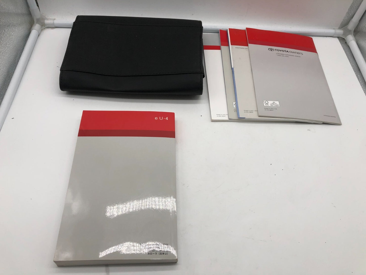 2016 Toyota Corolla Owners Manual Set with Case OEM E02B18002