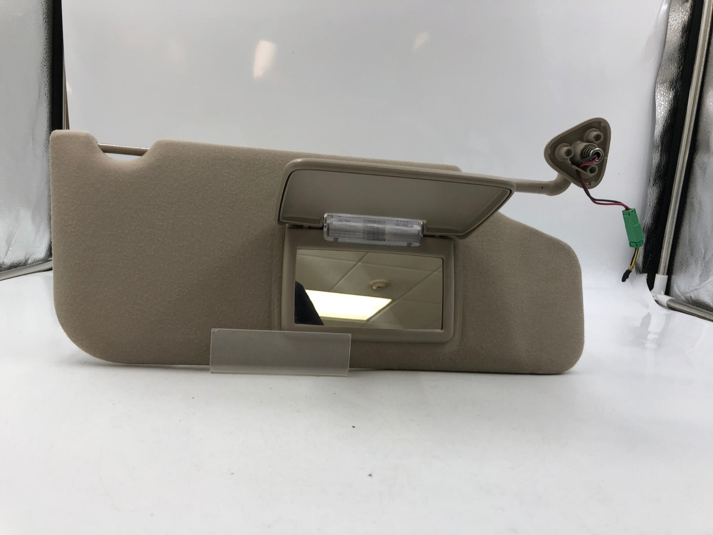 2008-2009 Mercury Sable Passenger Sun Visor Tan Illuminated OEM B02B29003