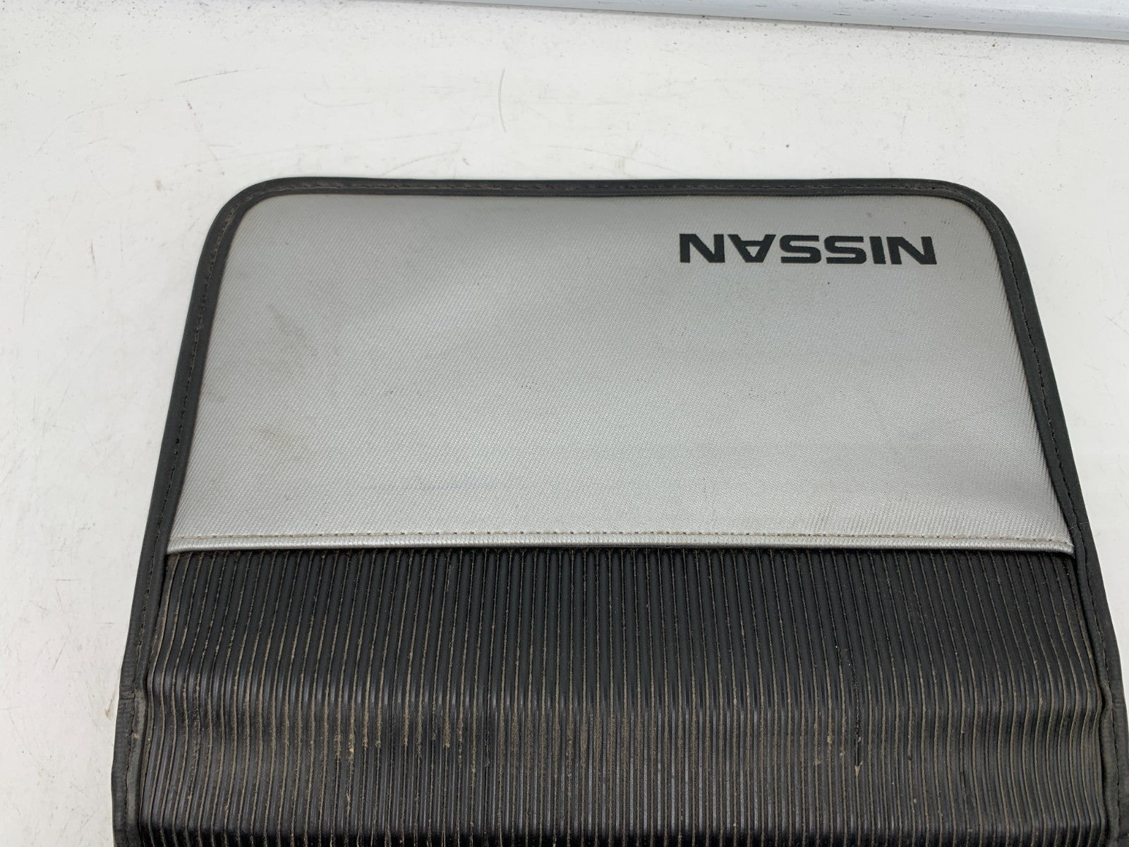 2005 Nissan Owners Manual Case Only OEM A03B14053