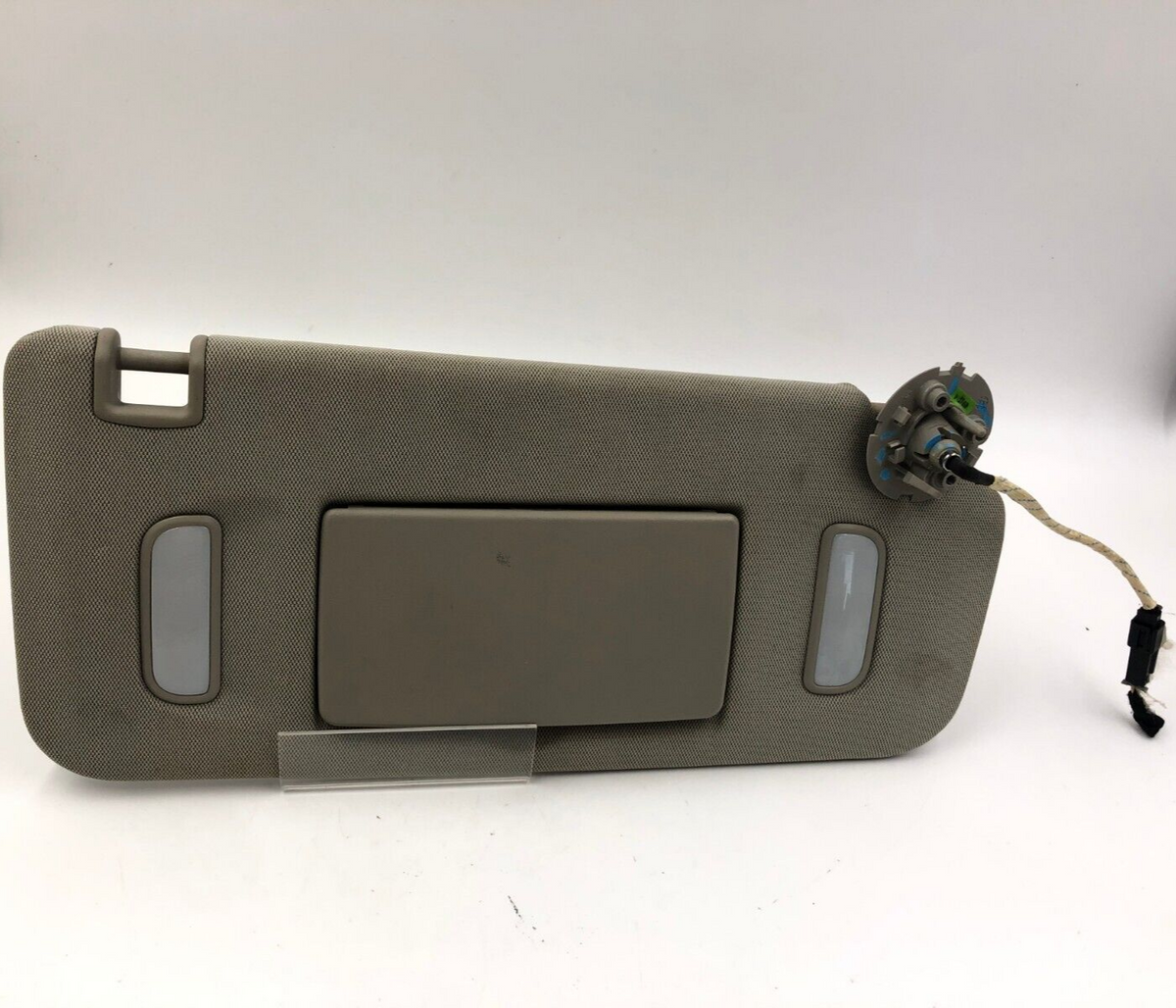 2013-2015 Chevrolet Trax Passenger Sun Visor Gray Illuminated OEM C03B17020