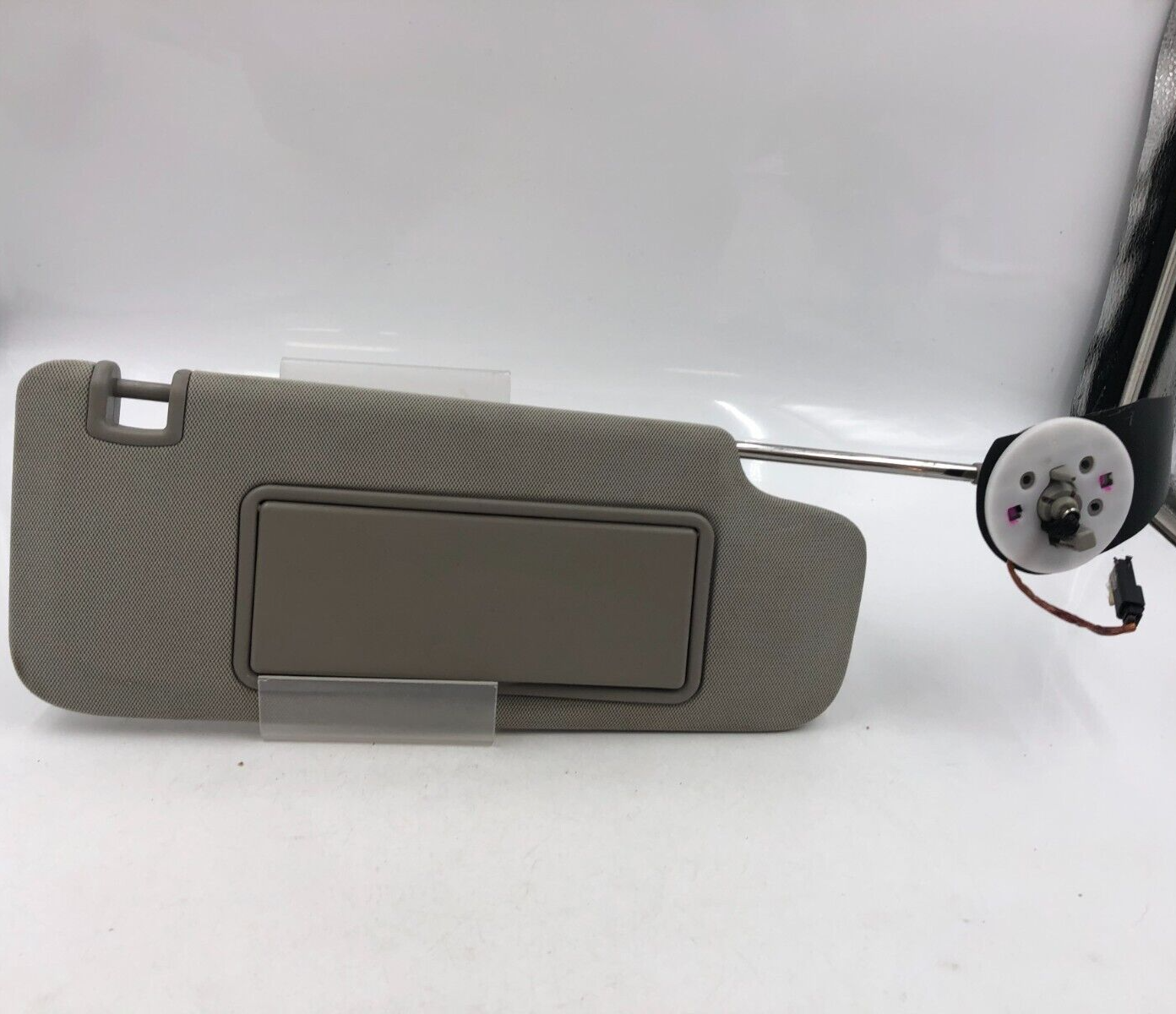2013-2016 Chevrolet Malibu Passenger Sun Visor Gray Illuminated OEM A03B47044