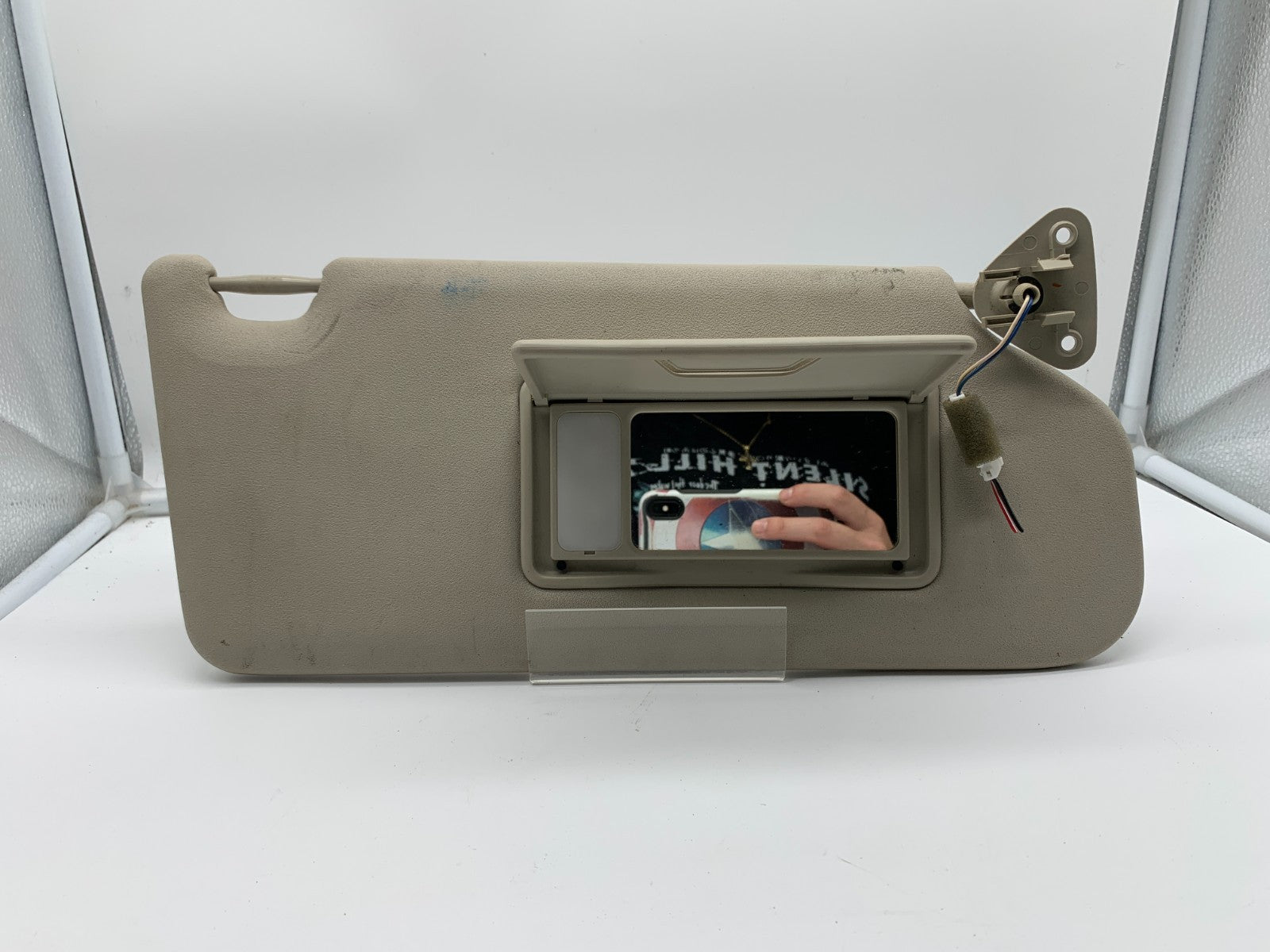 2014-2015 Mitsubishi Outlander Passenger Sun Visor Sunvisor Beige OEM B03B47064