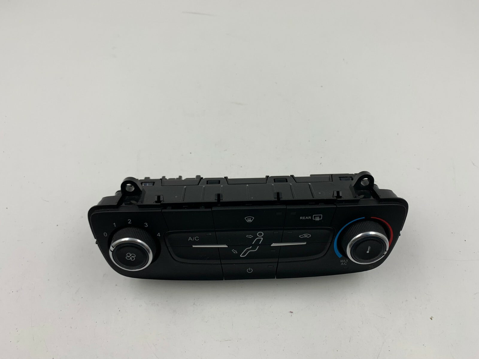 2015-2018 Ford Focus AC Heater Climate Control Unit OEM B02B24010