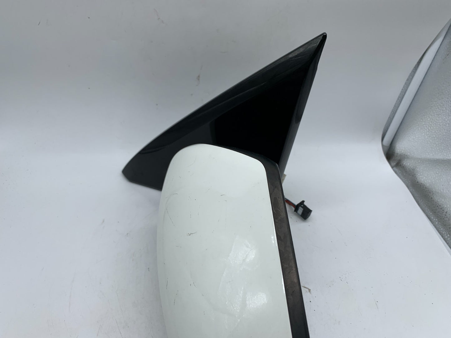 2017 Nissan Pathfinder Driver Side Power Door Mirror White OEM C02B06008