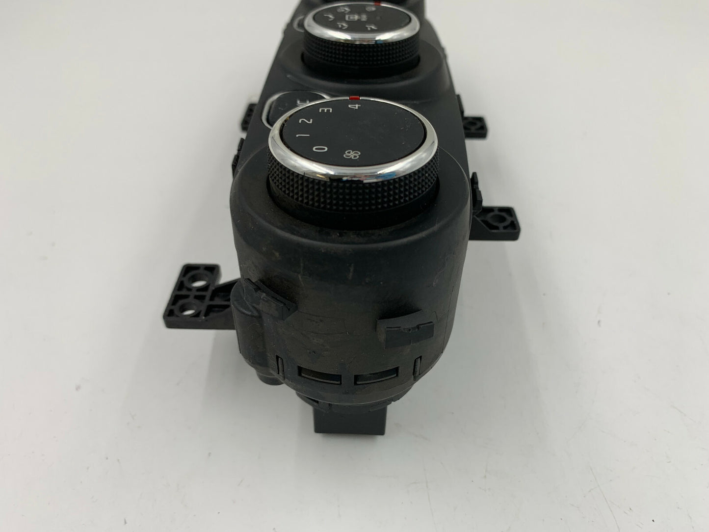 2017-2018 Kia Forte AC Heater Climate Control OEM E01B24008