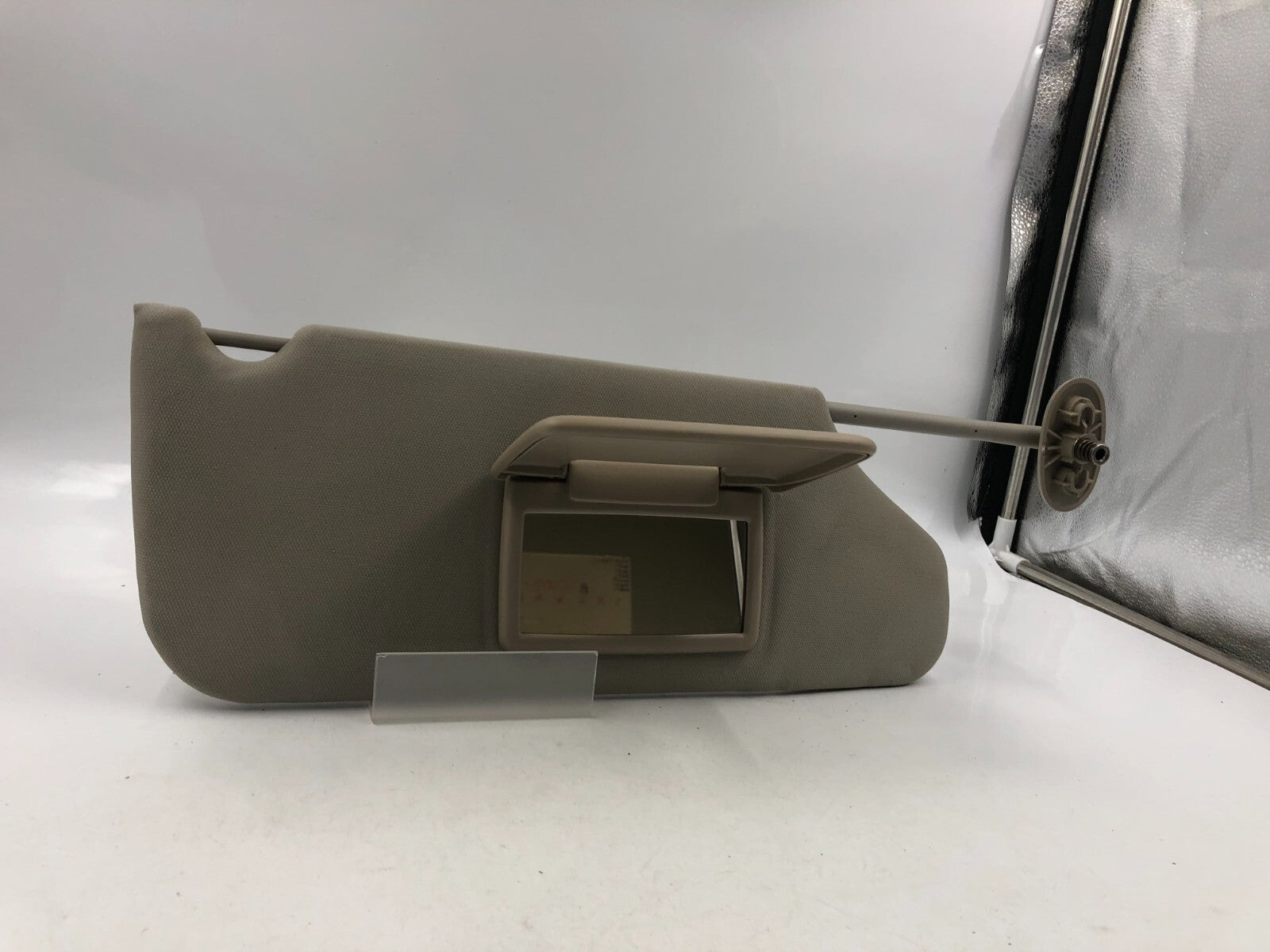 2005-2010 Jeep Grand Cherokee Passenger Sun Visor Gray OEM D01B11079