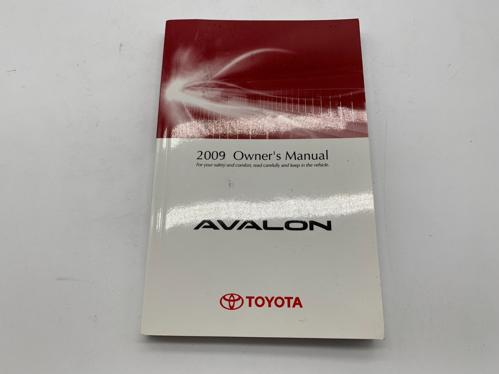 2009 Toyota Avalon Owners Manual Set with Case OEM B04B43005