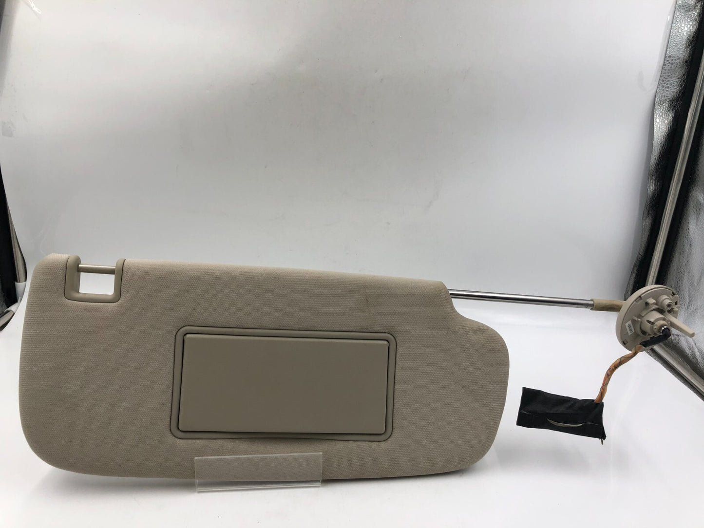2011-2013 Jeep Grand Cherokee Passenger Sun Visor Gray Illuminated OEM C03B67012