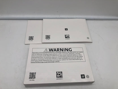 2018 Chevrolet Silverado Owners Manual Set OEM D03B61007