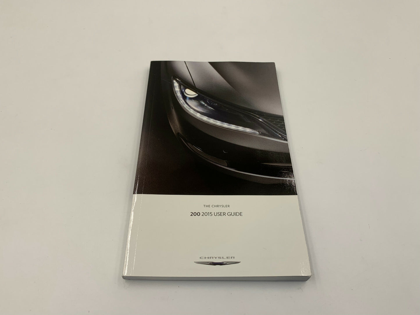 2015 Chrysler 200 Owners Manual with Case OEM C03B68011