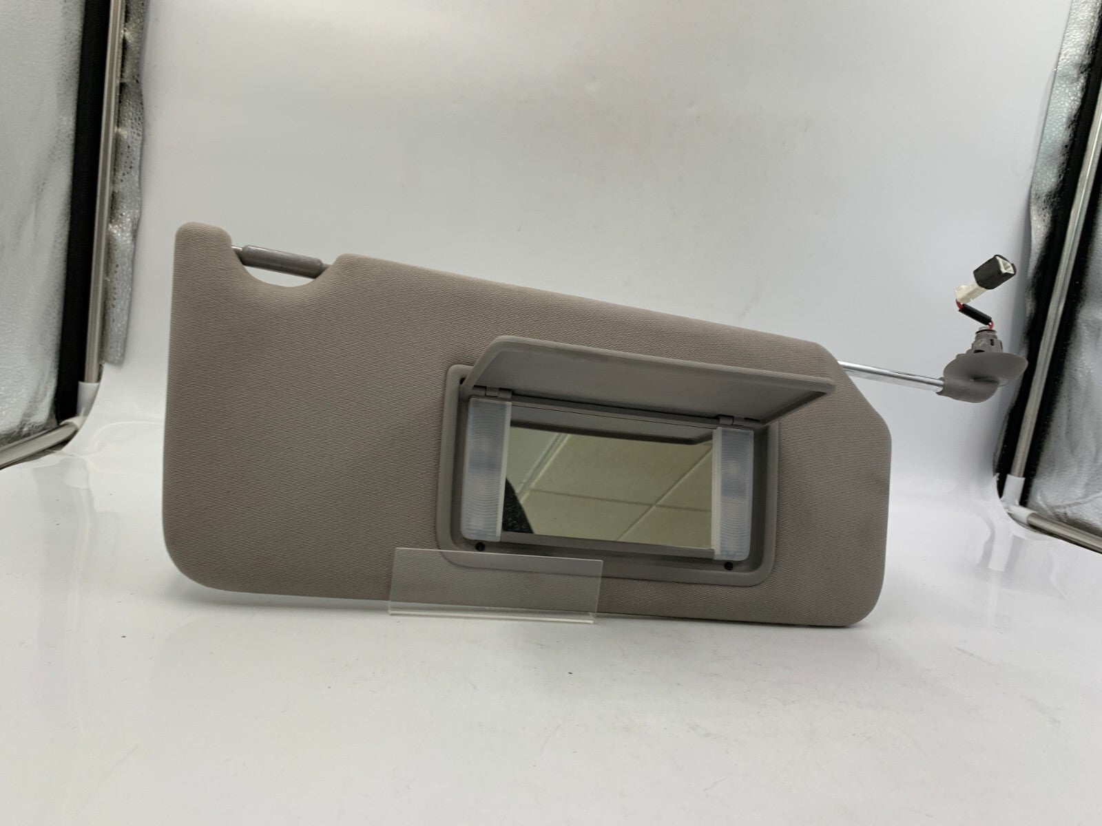 2008-2009 Honda Accord Passenger Sunvisor Gray Illumination OEM C04B03001