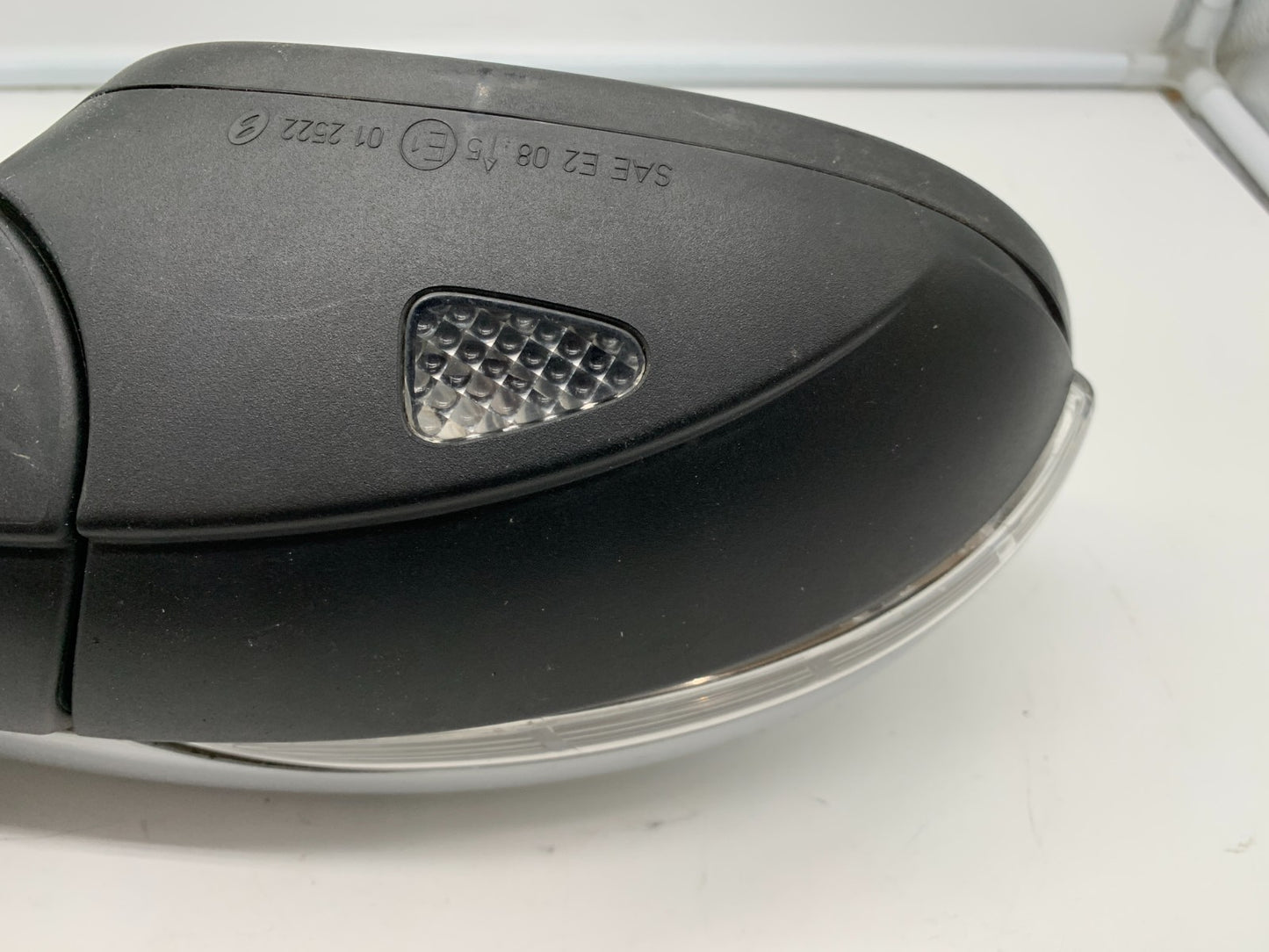 2009-2012 Volkswagen CC Passenger Side View Power Door Mirror Silver A01B08064