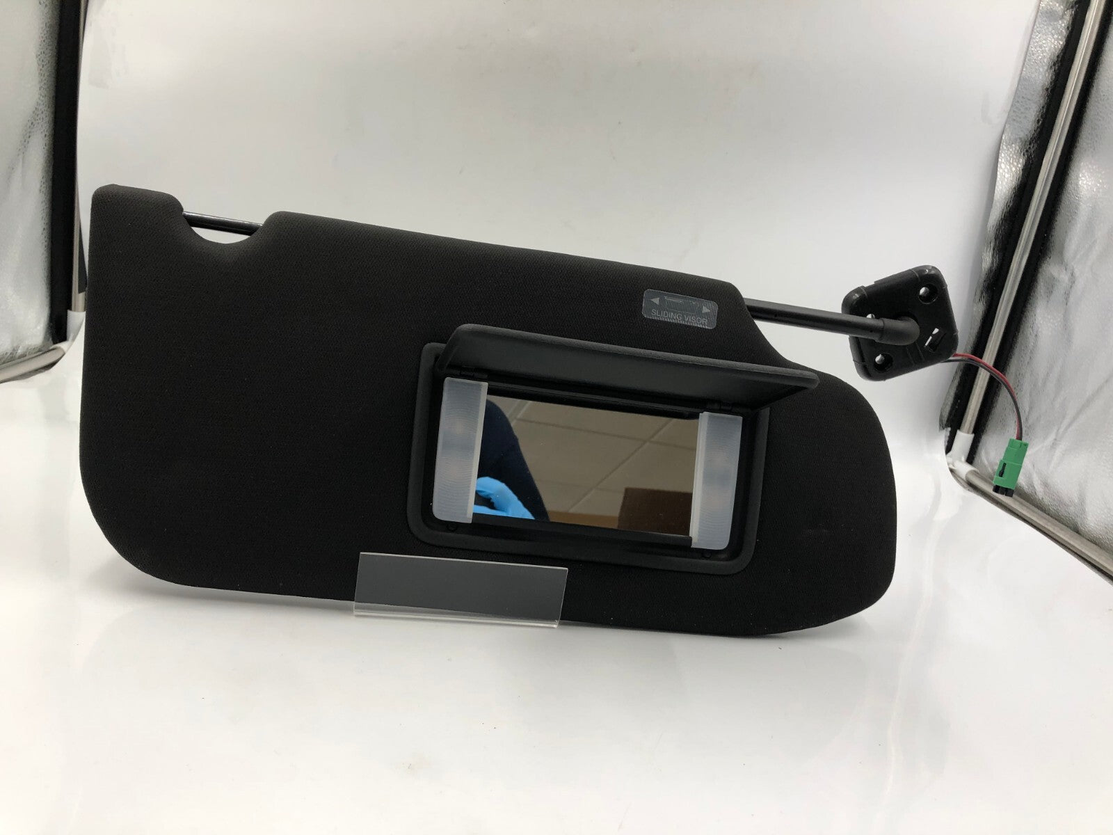 2013-2019 Ford Taurus Passenger Sun Visor Sunvisor Black Illuminated C03B34084