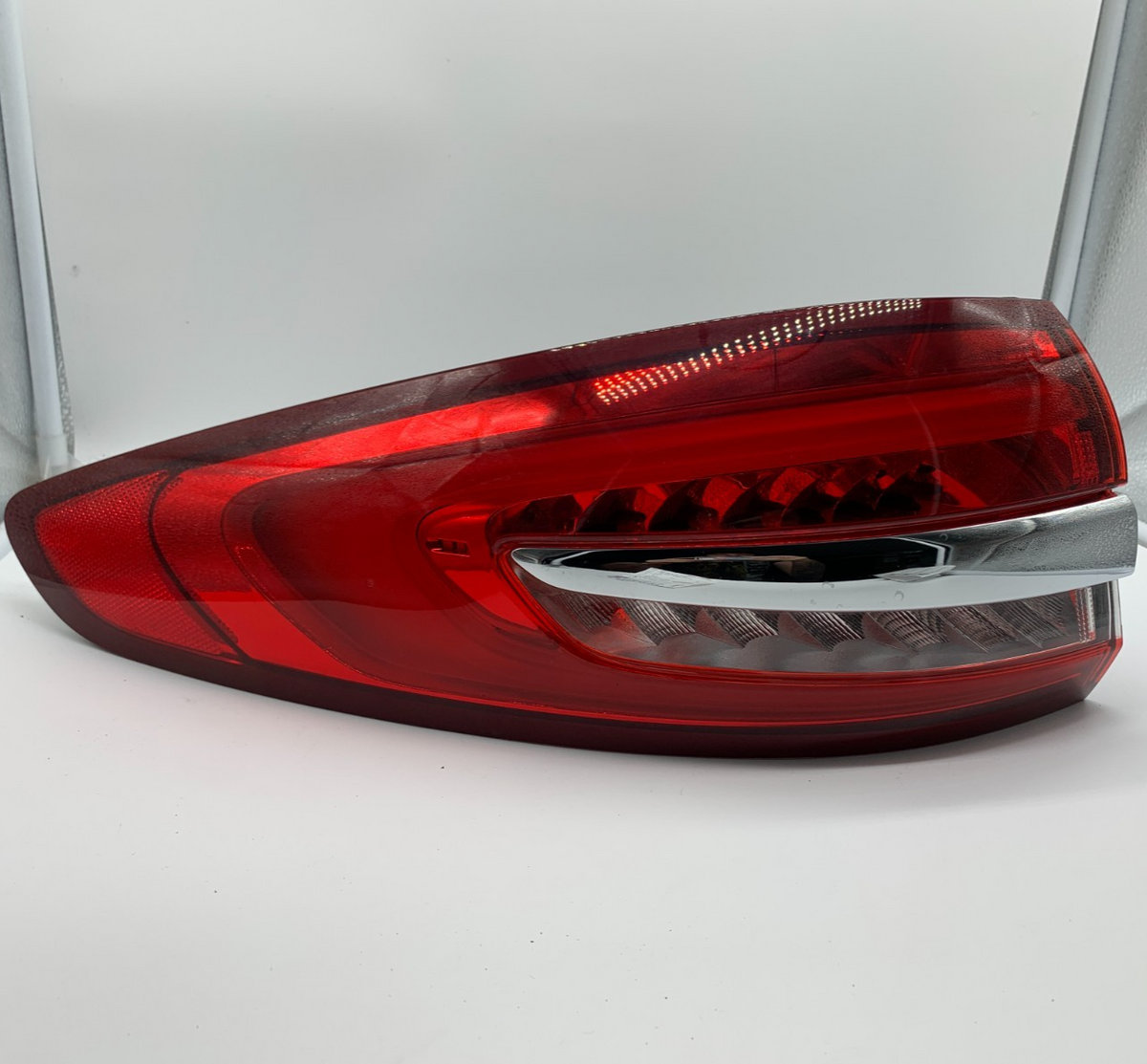 2017-2020 Ford Fusion Driver Side Tail Light Taillight OEM C02B20014