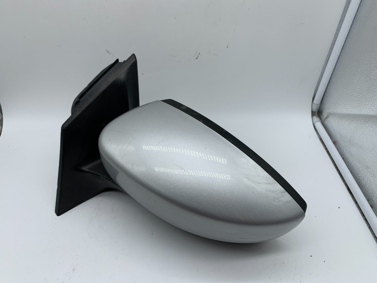 2015-2018 Ford Focus Driver Side View Power Door Mirror Silver OEM A04B20001