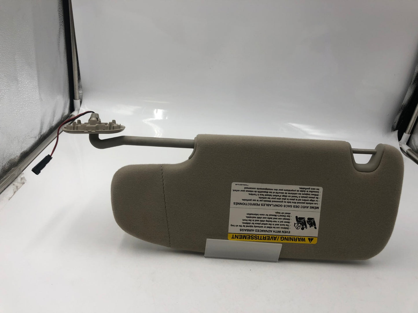 2006-2009 Ford Fusion Passenger Sun Visor Gray Illumination OEM A02B54046